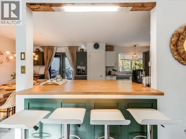 1359 GROSVENOR PLACE, Castlegar 5