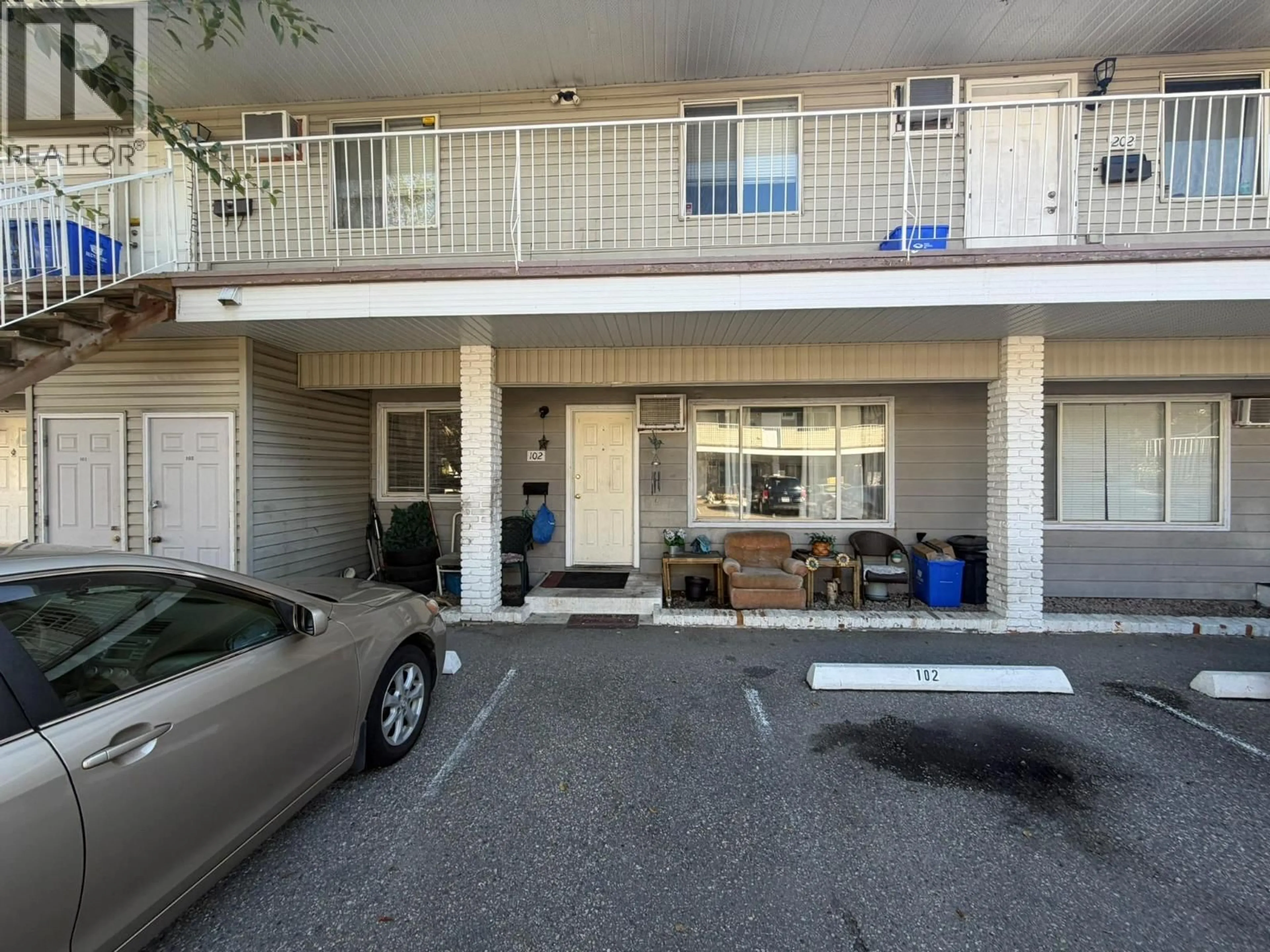 Patio, street for 102 - 3710 24 AVENUE, Vernon British Columbia V1T1L9