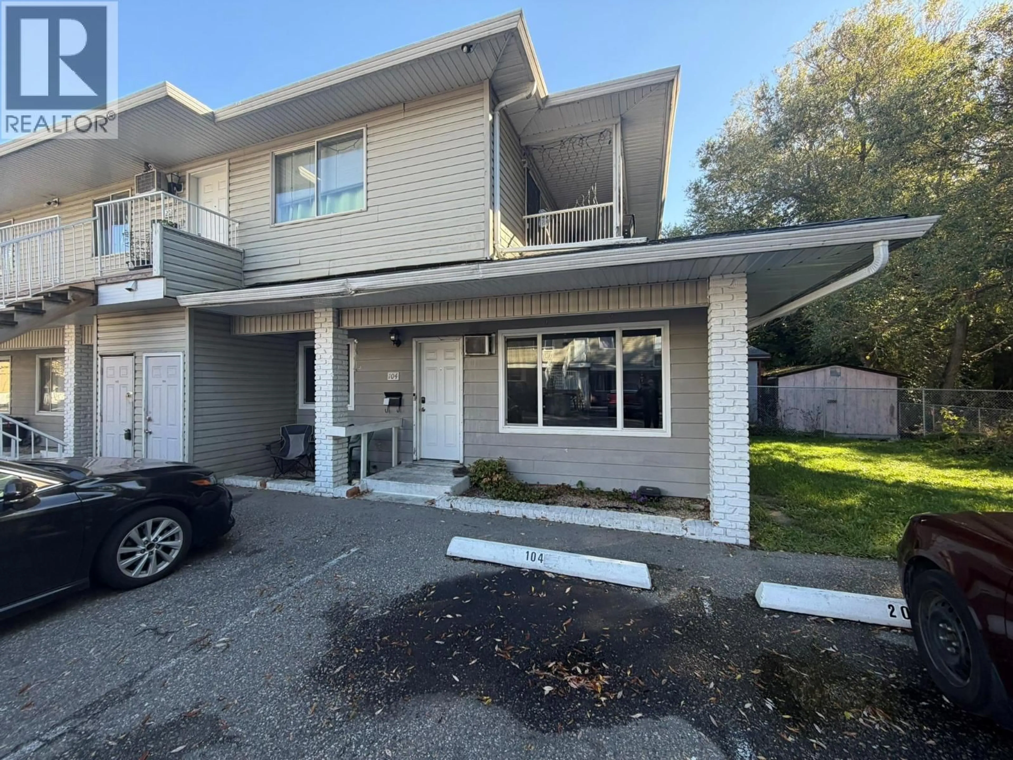 Home with vinyl exterior material, street for 104 - 3710 24 AVENUE, Vernon British Columbia V1T1L9