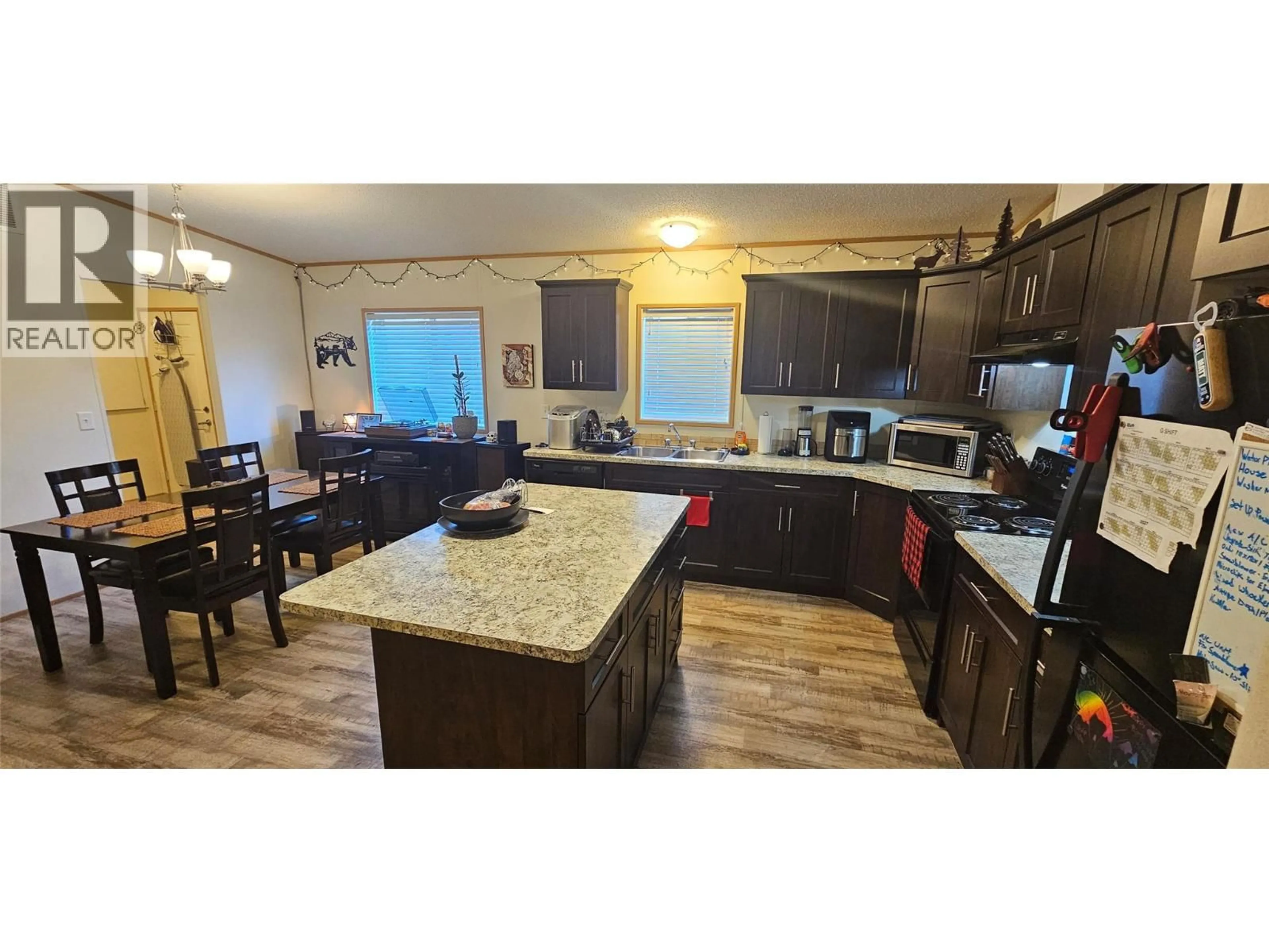 Open concept kitchen, unknown for 48 WILDERNESS HEIGHTS DRIVE, Elkford British Columbia V0B1H0