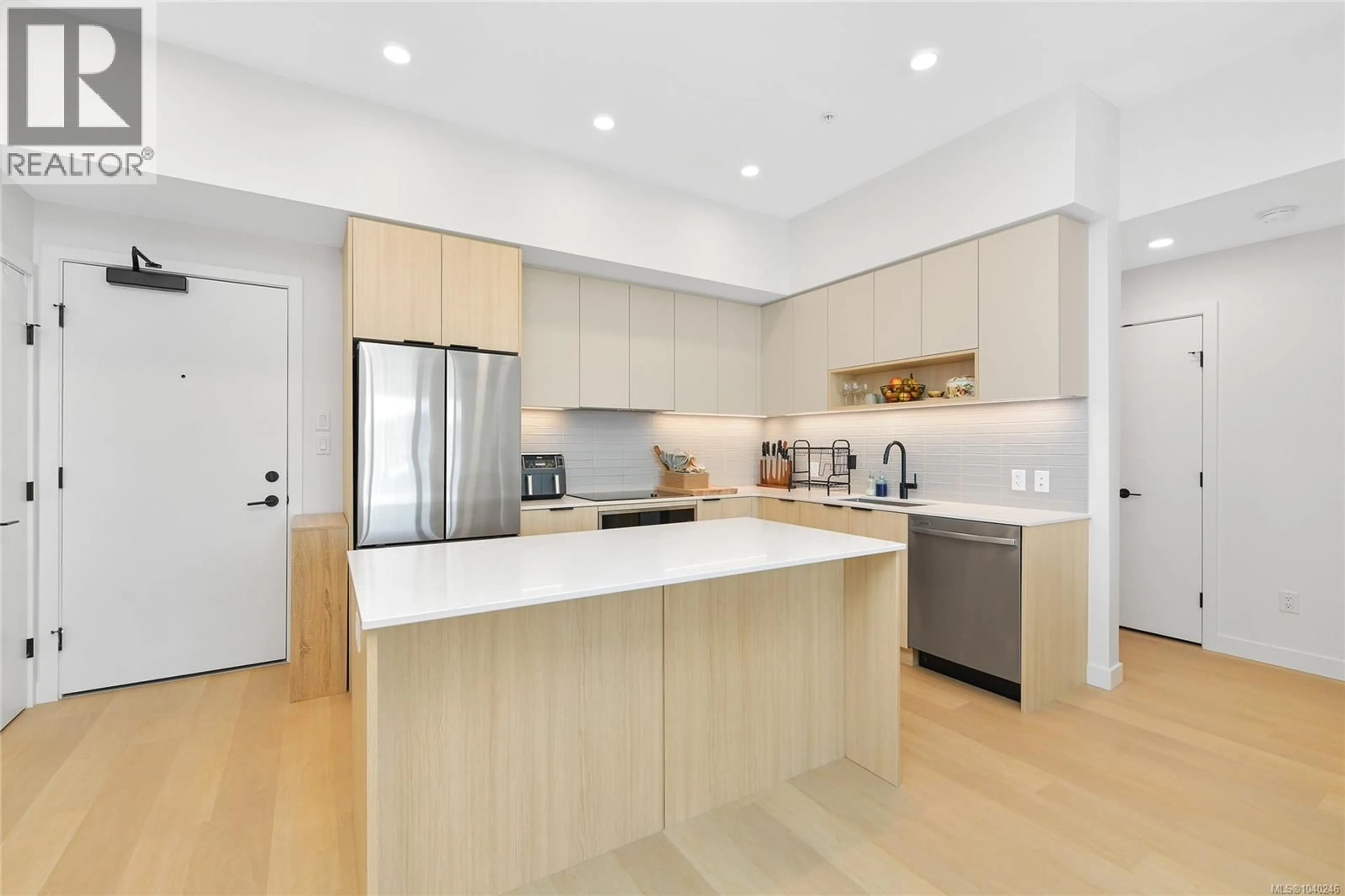 Unknown for 412 - 3564B RYDER HESJEDAL WAY, Colwood British Columbia V9C0V4