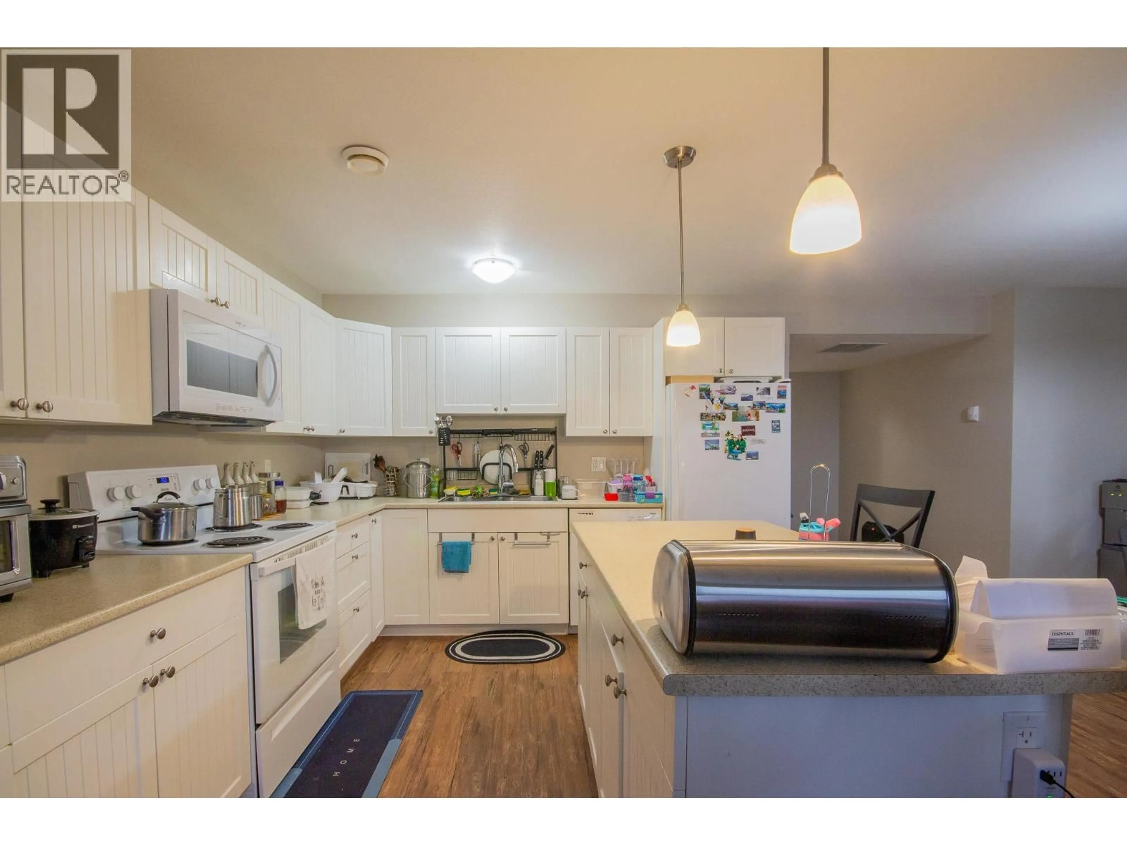 Standard kitchen, unknown for 8108 18 STREET, Dawson Creek British Columbia V1G0G4