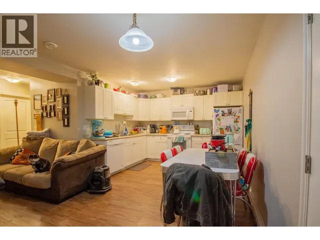 8108 18 STREET, Dawson Creek 5