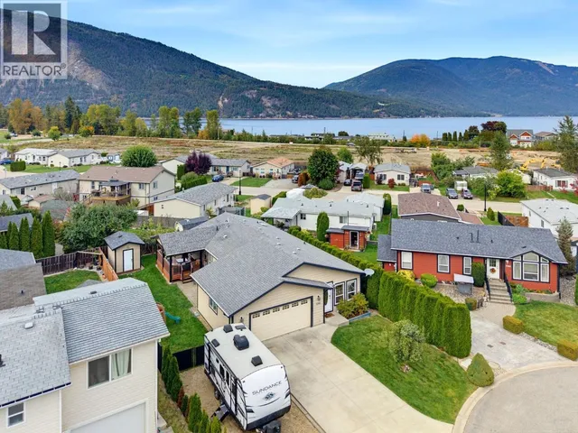7241 46 STREET NORTHEAST, Salmon Arm 3