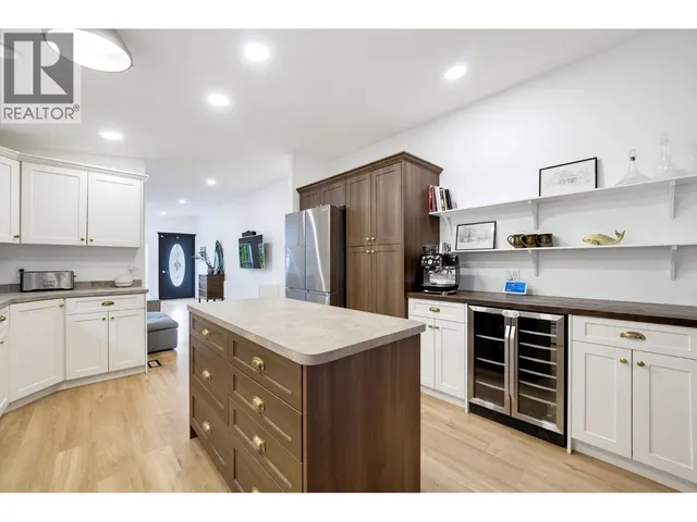 7241 46 STREET NORTHEAST, Salmon Arm 4