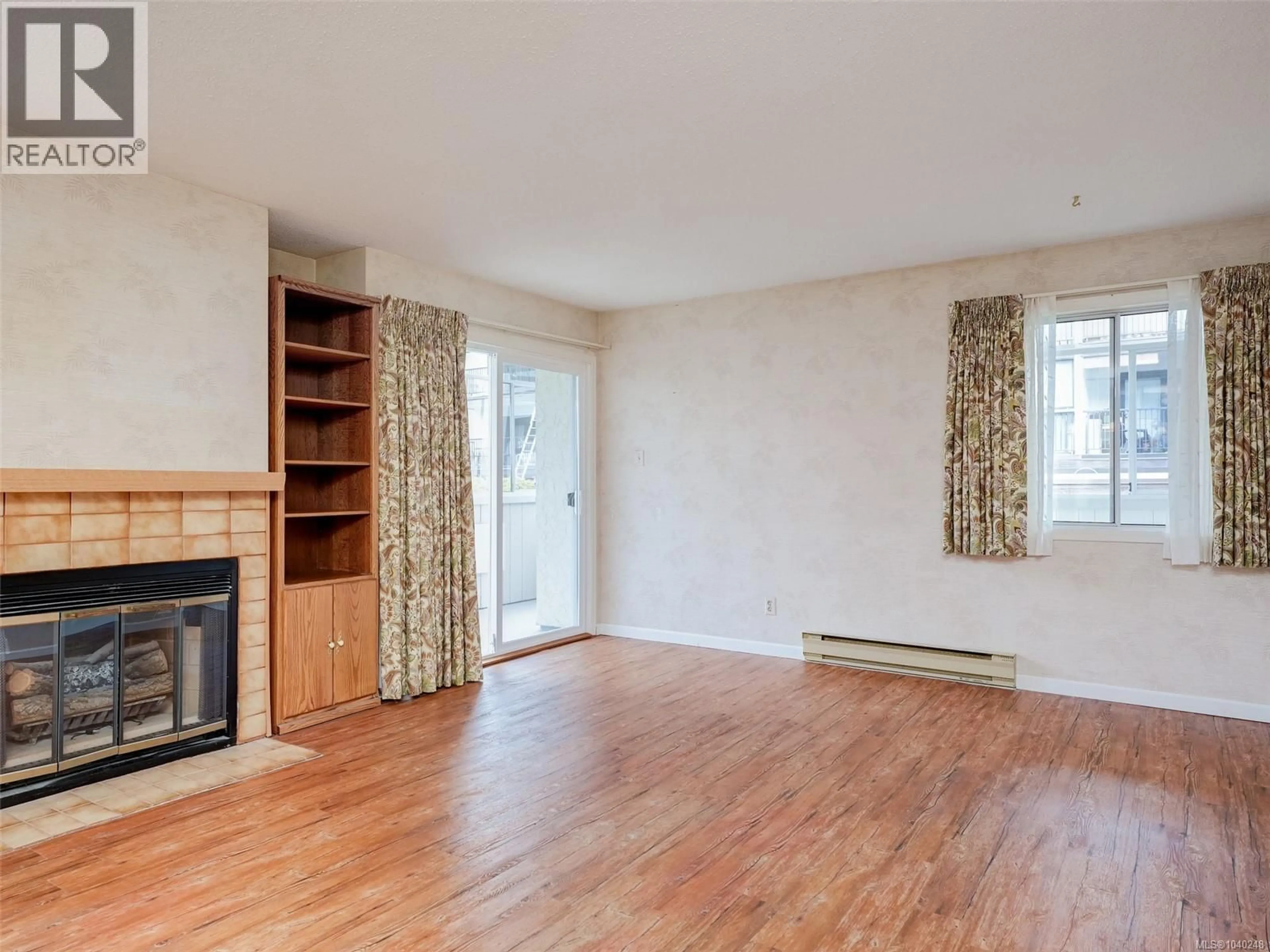 A pic of a room for 206 - 1110 OSCAR STREET, Victoria British Columbia V8V4W5