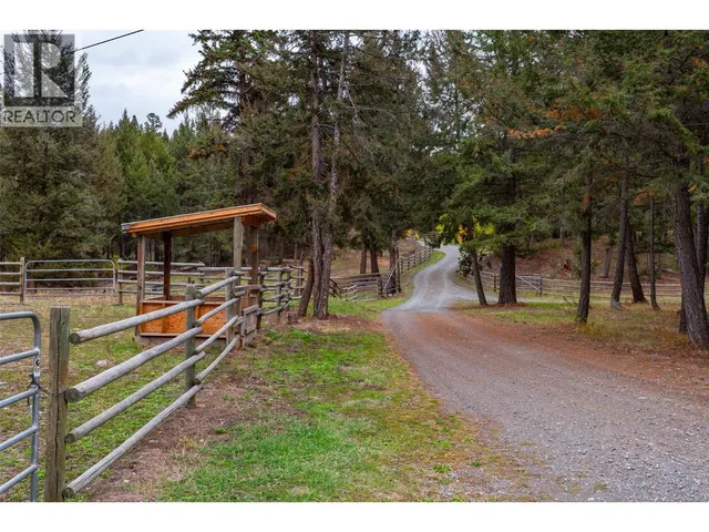 5809 BEECH ROAD, Merritt 3