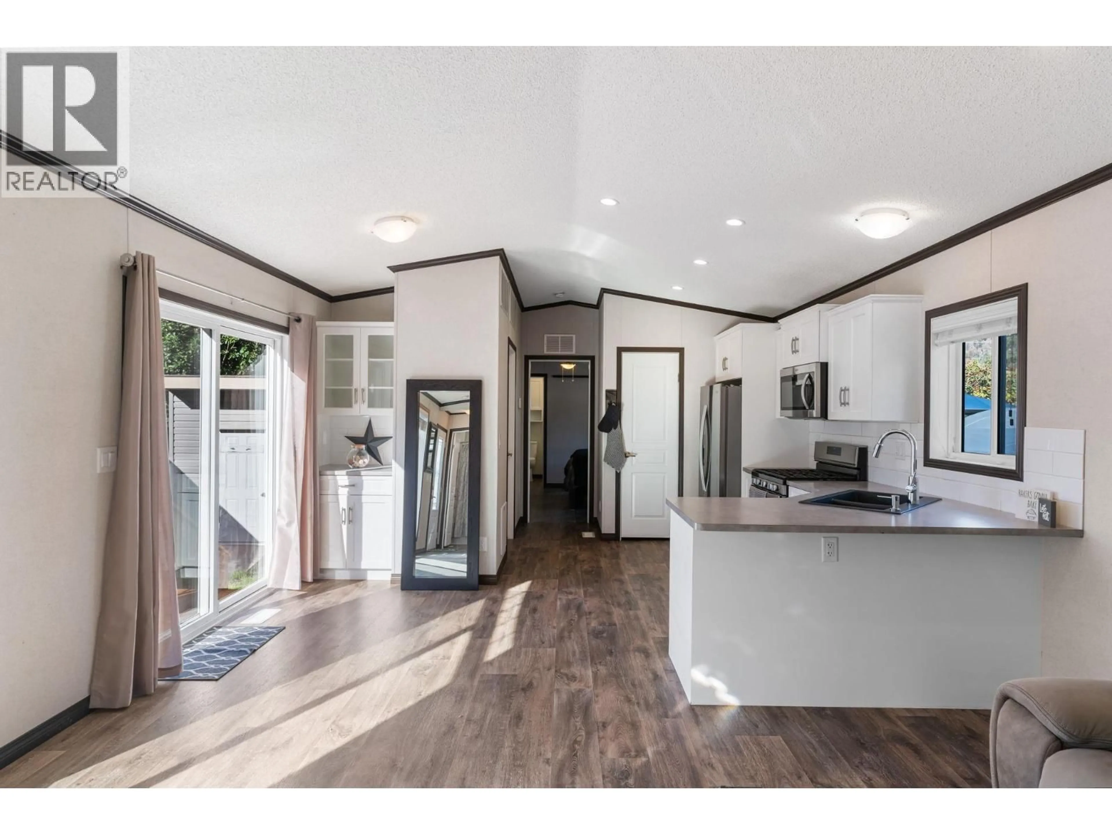 Indoor entryway for 201 - 1699 ROSS ROAD, West Kelowna British Columbia V1Z1L8