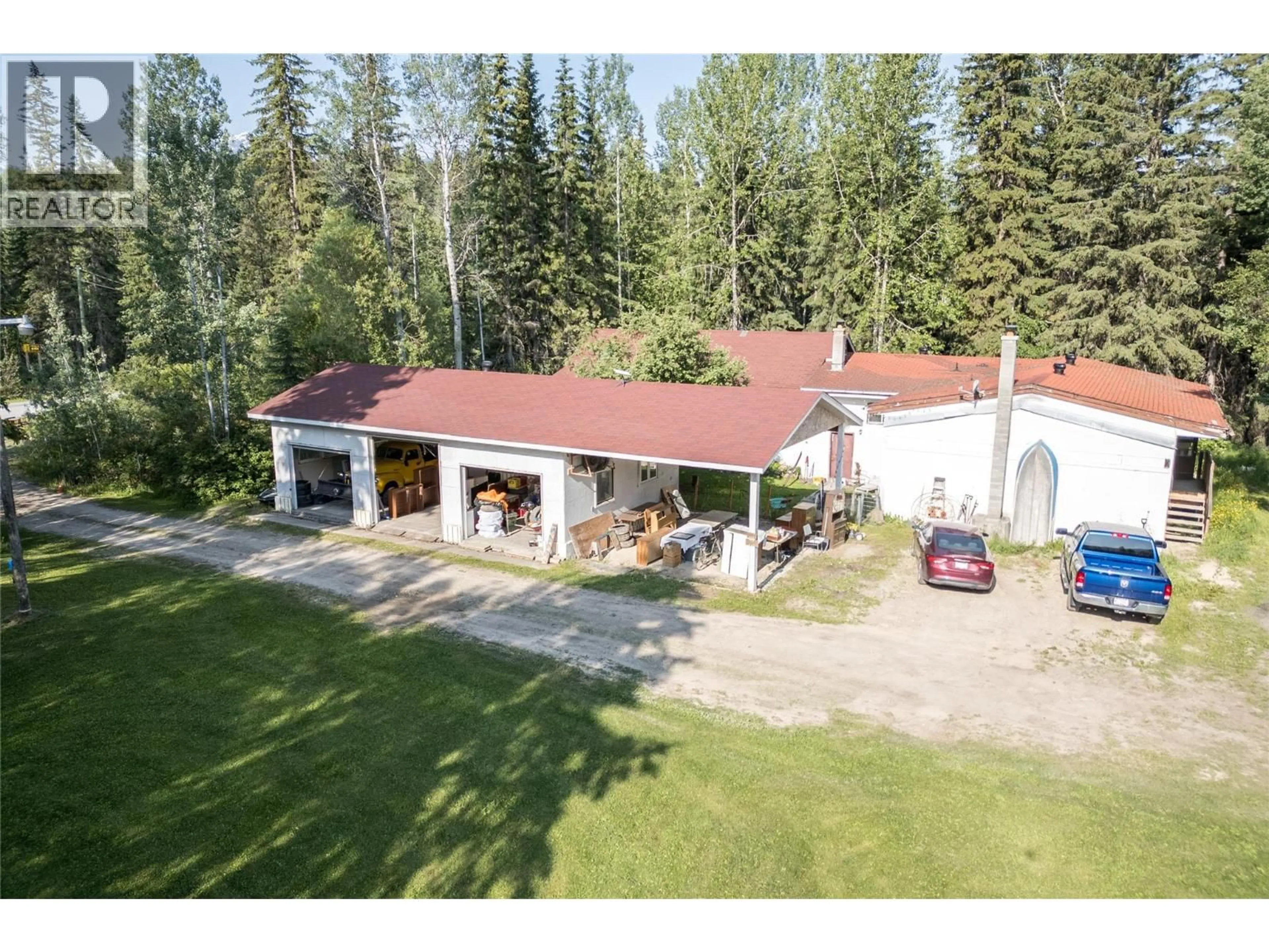 A pic from outside/outdoor area/front of a property/back of a property/a pic from drone, unknown for 1691 OBERG JOHNSON ROAD, Golden British Columbia V0A1H1