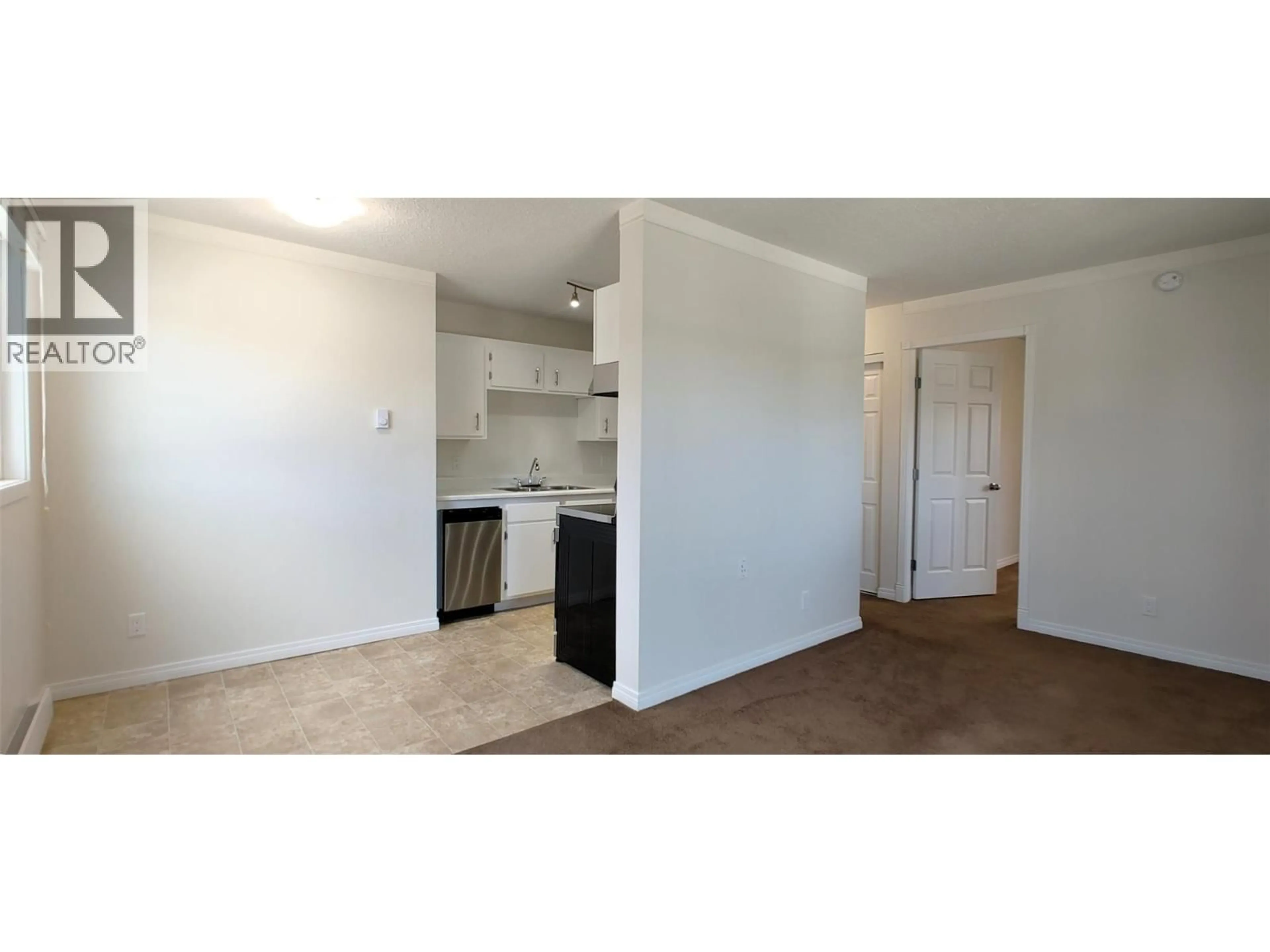 Unknown for 207 - 625 ROWCLIFFE AVENUE, Kelowna British Columbia V1Y5Y8