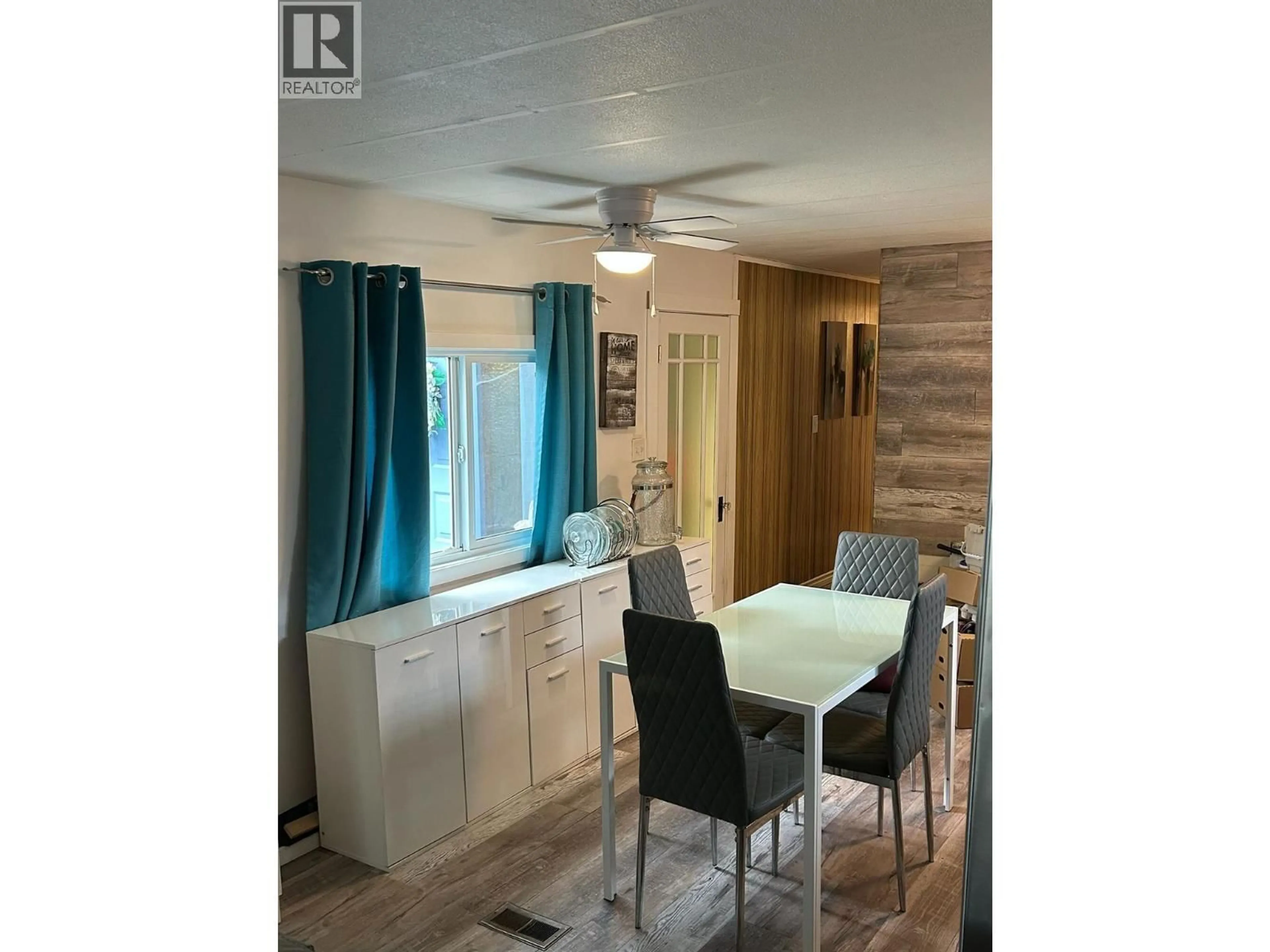 Dining room, wood/laminate floor for 5317 FREDA AVENUE, Kamloops British Columbia V2C5A6