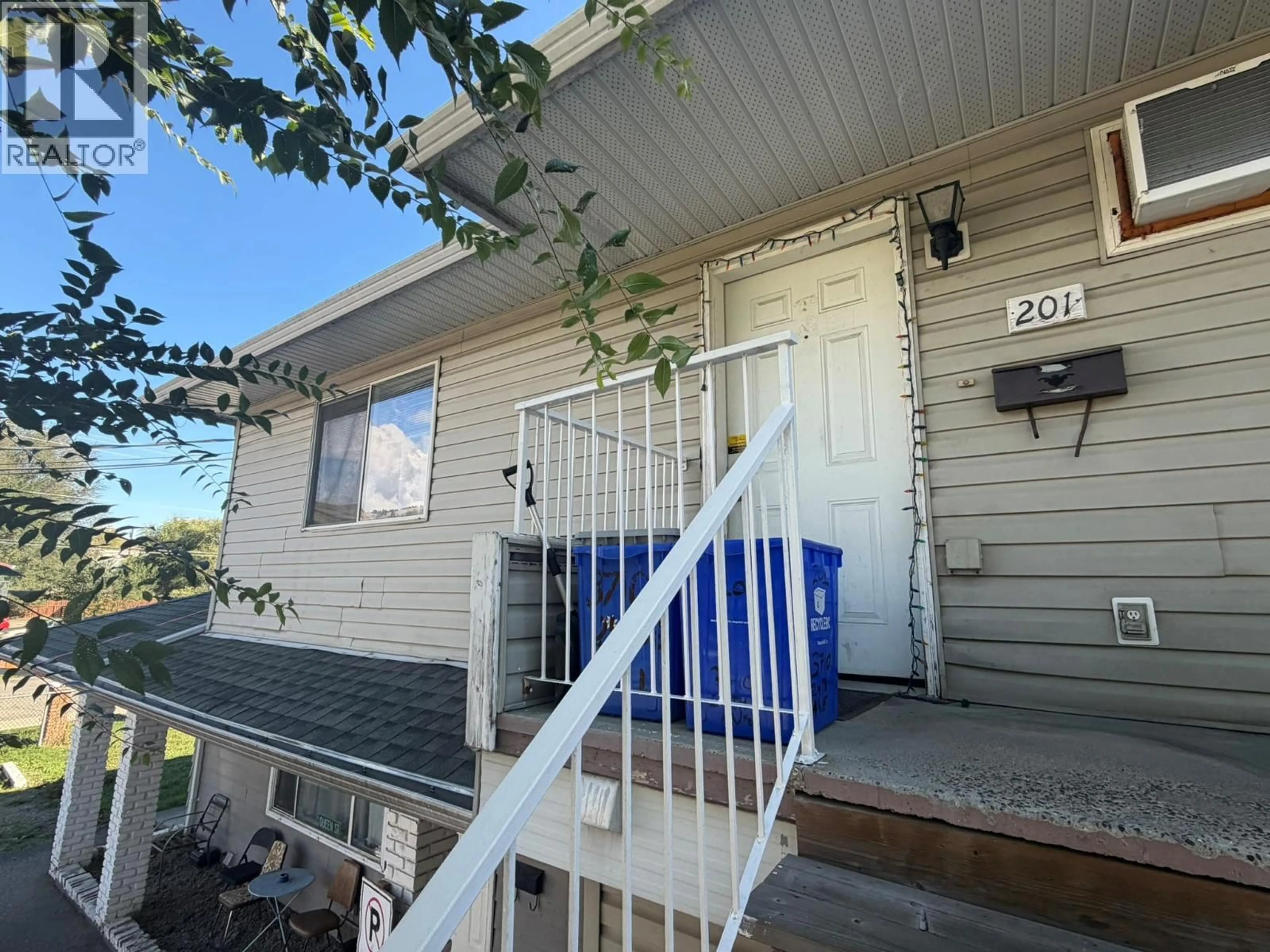 Home with vinyl exterior material, street for 201 - 3710 24 AVENUE, Vernon British Columbia V1T1L9