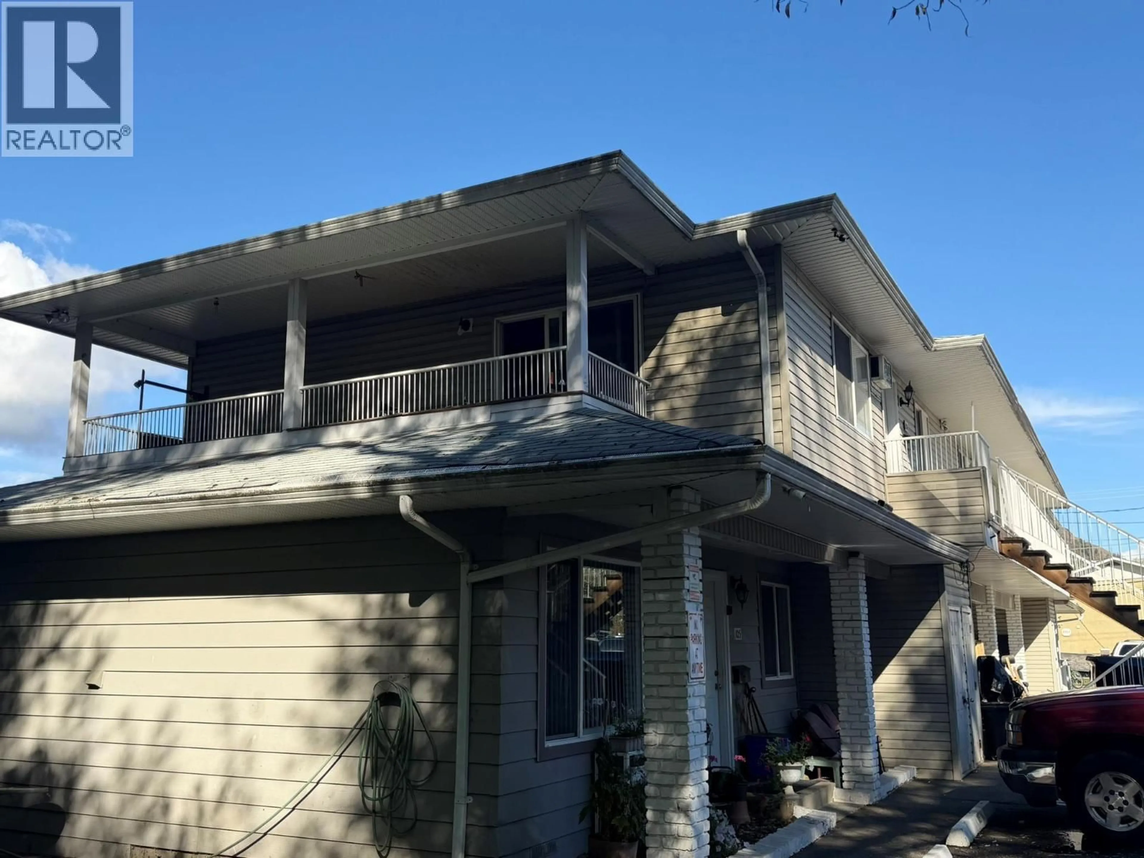 Home with vinyl exterior material, building for 204 - 3712 24 AVENUE, Vernon British Columbia V1T1L9