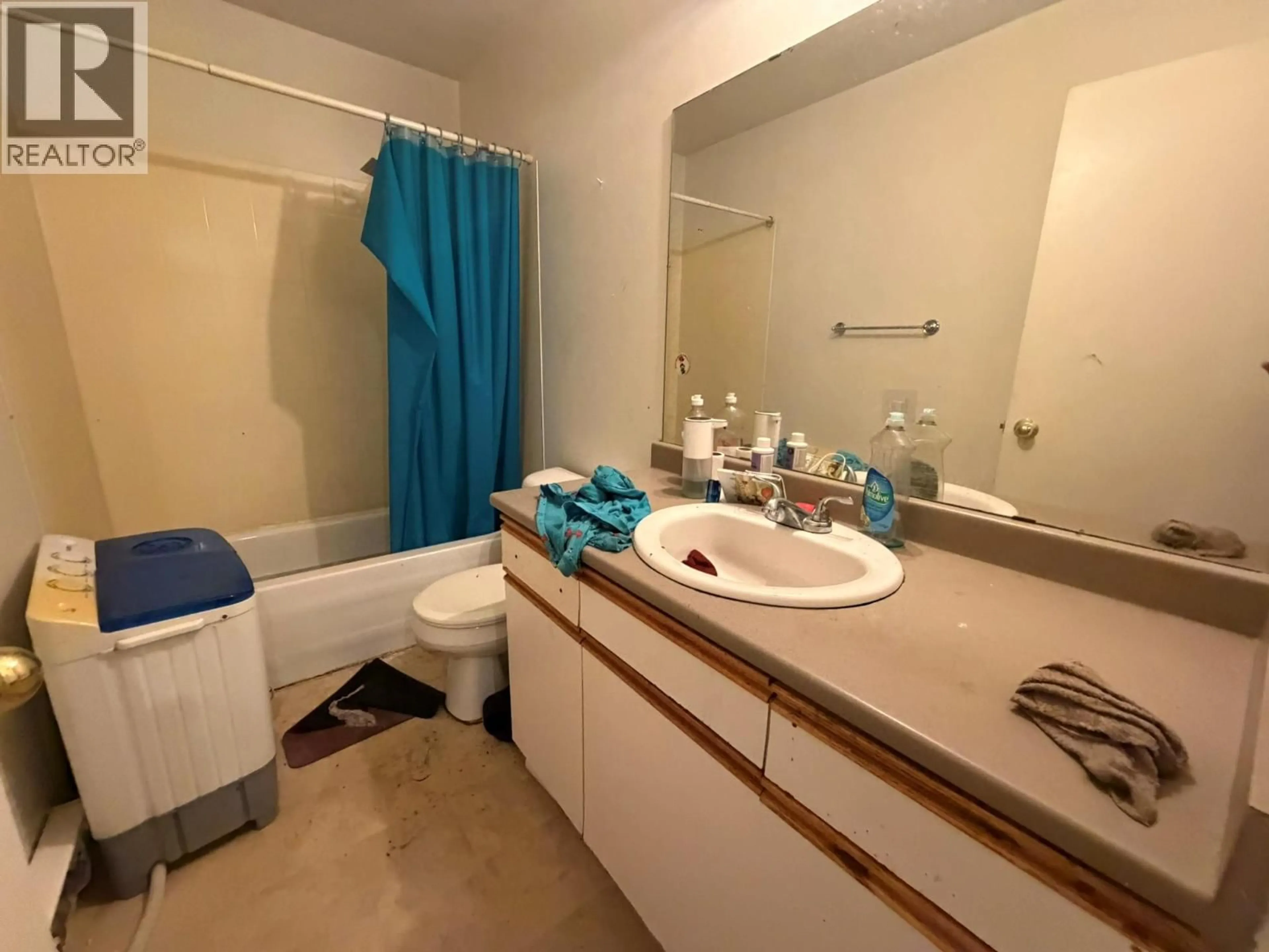 Standard bathroom, unknown for 204 - 3712 24 AVENUE, Vernon British Columbia V1T1L9