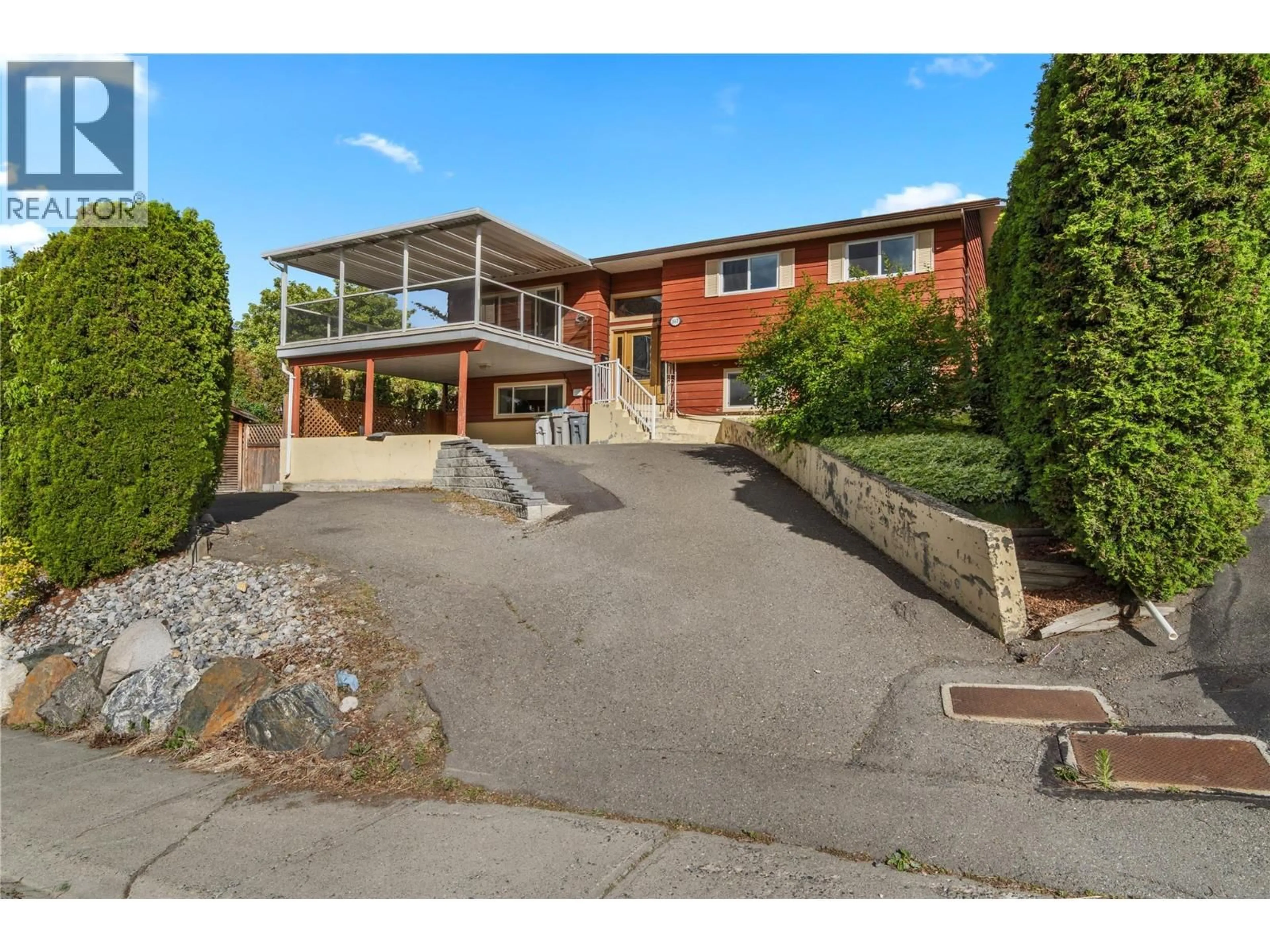 A pic from outside/outdoor area/front of a property/back of a property/a pic from drone, street for 1667 SPRINGHAVEN PLACE, Kamloops British Columbia V2E1C7