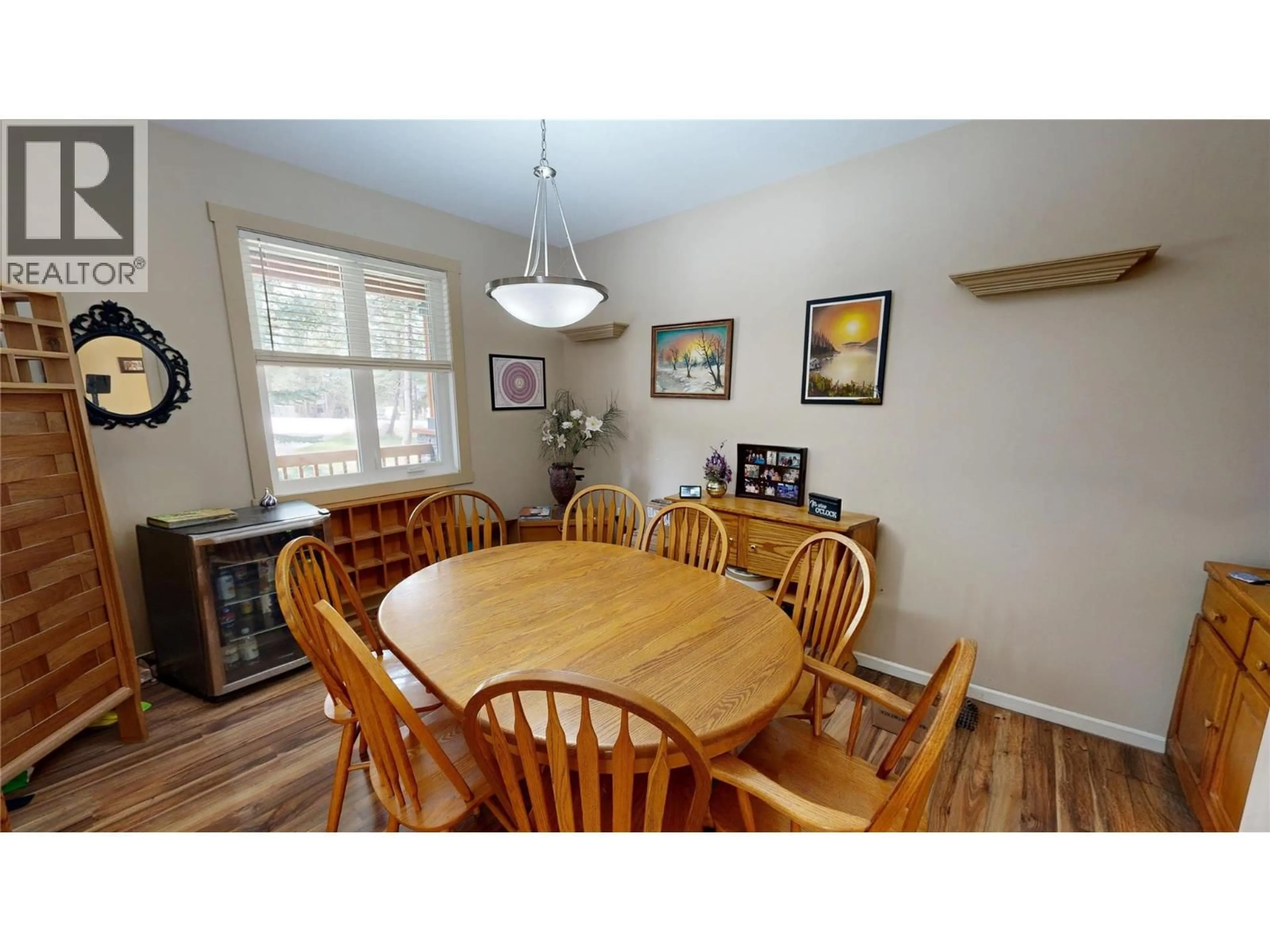 Dining room, wood/laminate floor for 4967 SADDLEWOOD LANE, Radium Hot Springs British Columbia V0A1M0