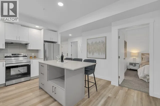 301 - 1057 FROST ROAD, Kelowna 4