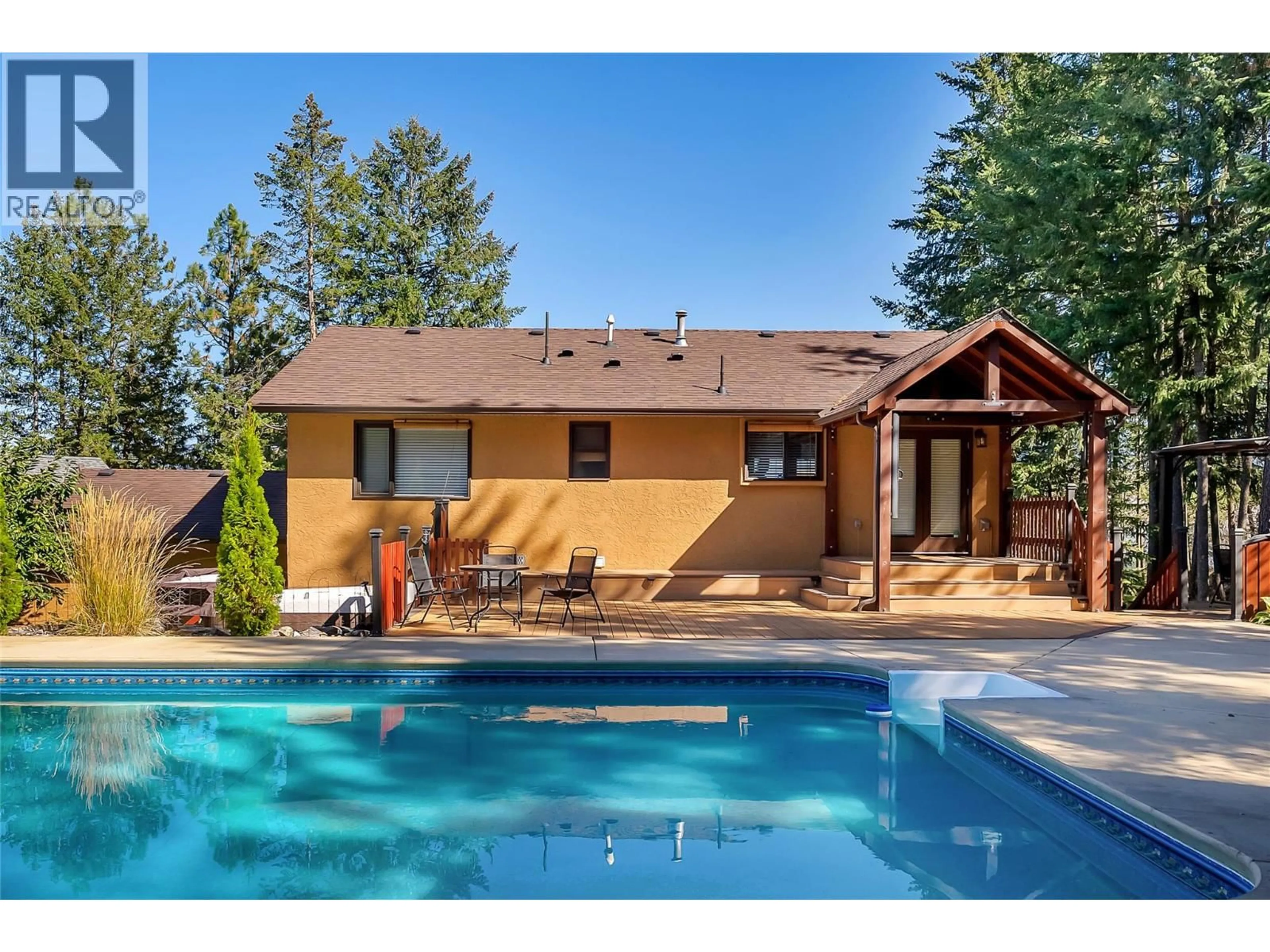 Pool for 10590 LONG ROAD, Lake Country British Columbia V4V1N7