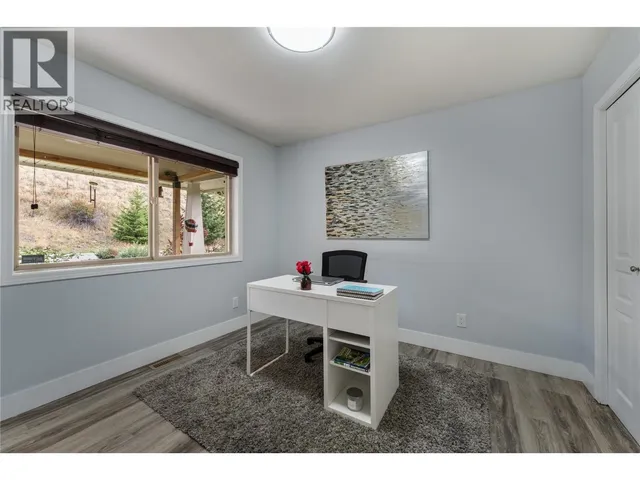 3516 CAMELBACK DRIVE, Kelowna 5