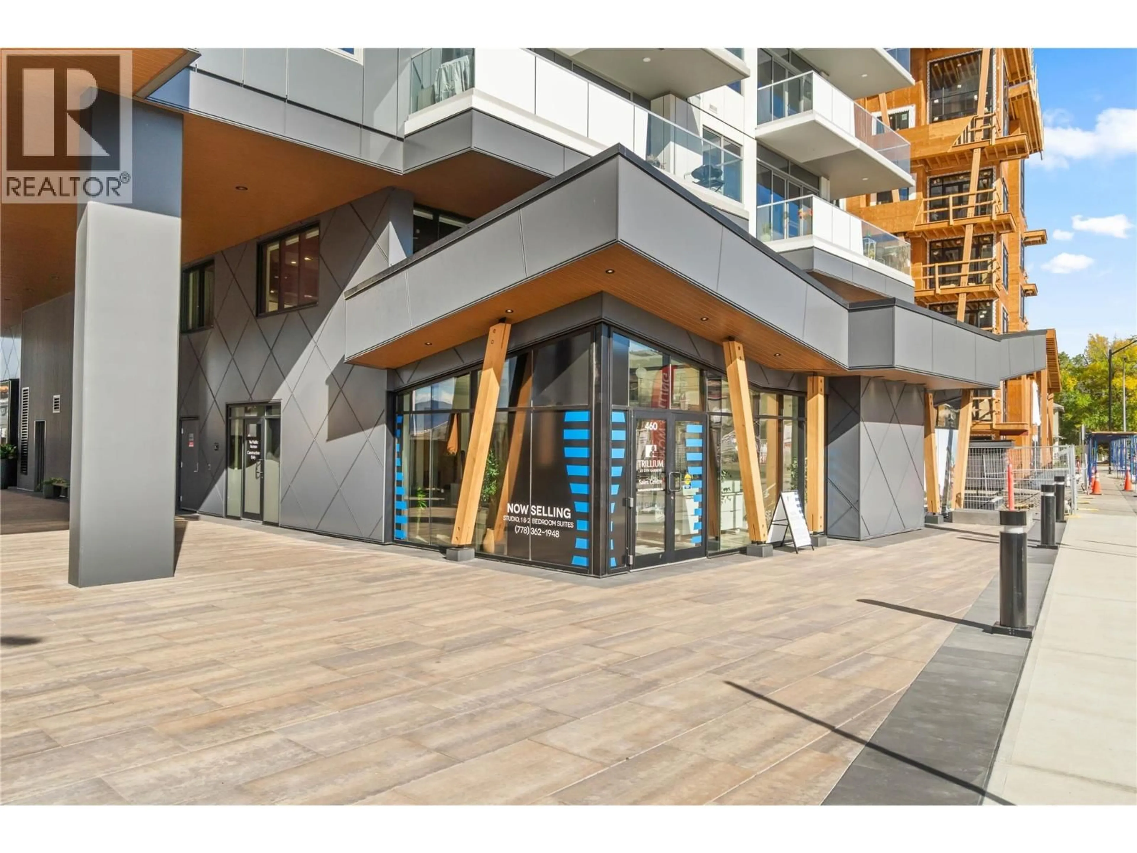 Indoor foyer for 1201 - 460 NICOLA STREET, Kamloops British Columbia V2C0N2