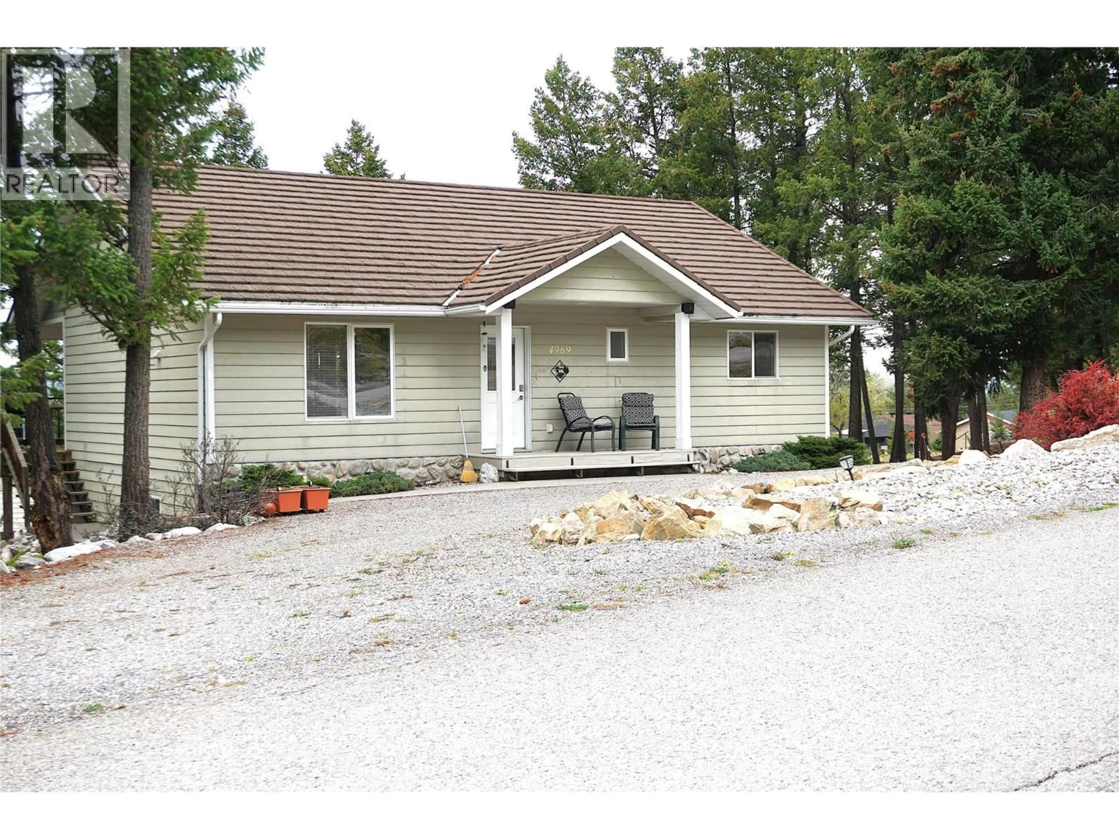 Home with vinyl exterior material, unknown for 4969 MOUNTAIN SIDE ROAD, Fairmont Hot Springs British Columbia V0B1L1