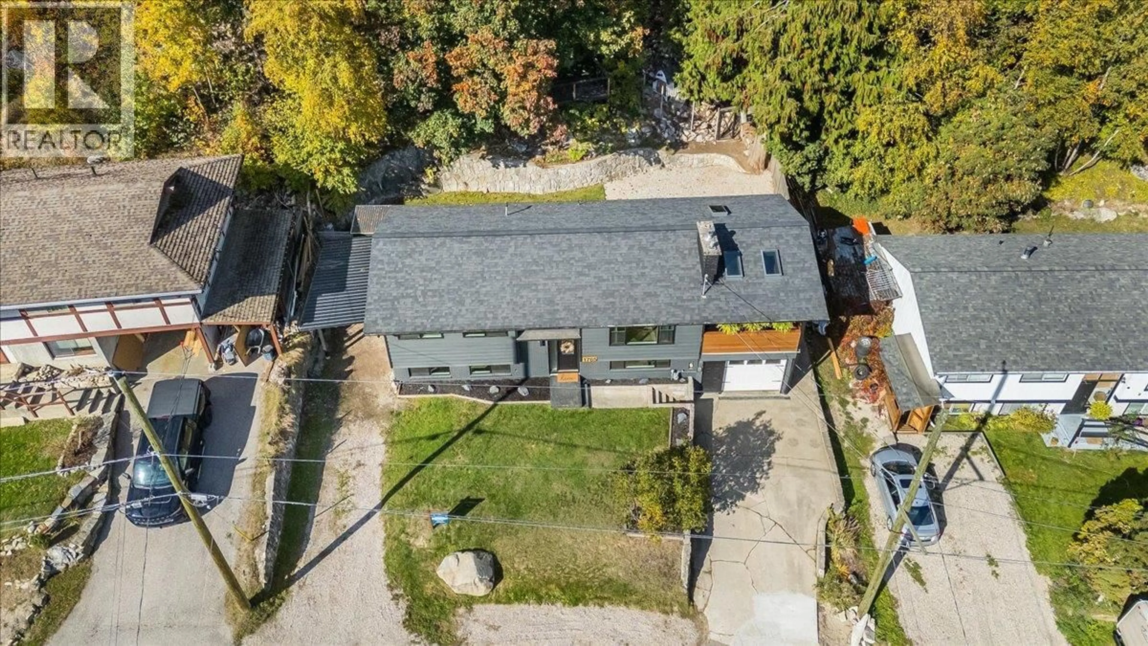A pic from outside/outdoor area/front of a property/back of a property/a pic from drone, street for 1765 RIDGEWOOD ROAD, Nelson British Columbia V1L6J9