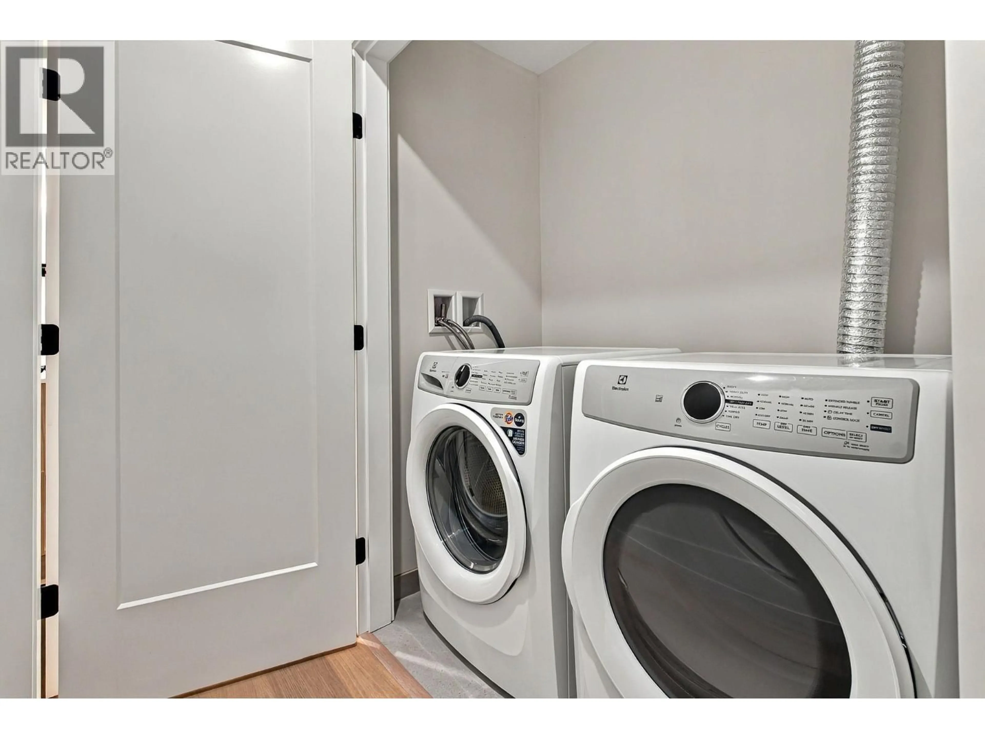 Laundry room for 404 - 9652 BENCHLAND DRIVE, Lake Country British Columbia V4V0A4