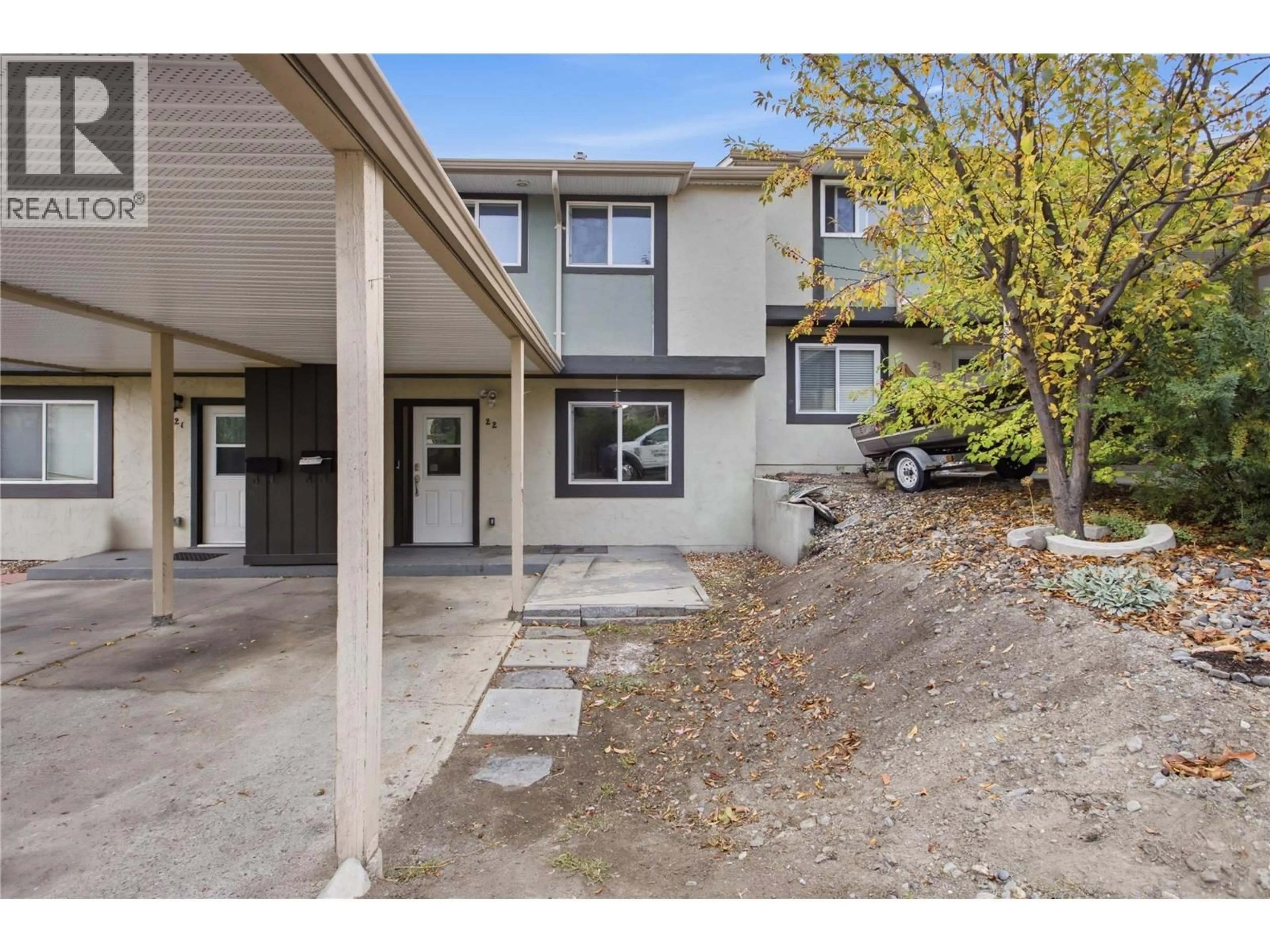 A pic from outside/outdoor area/front of a property/back of a property/a pic from drone, street for 22 - 1469 SPRINGHILL DRIVE, Kamloops British Columbia V2E1H5