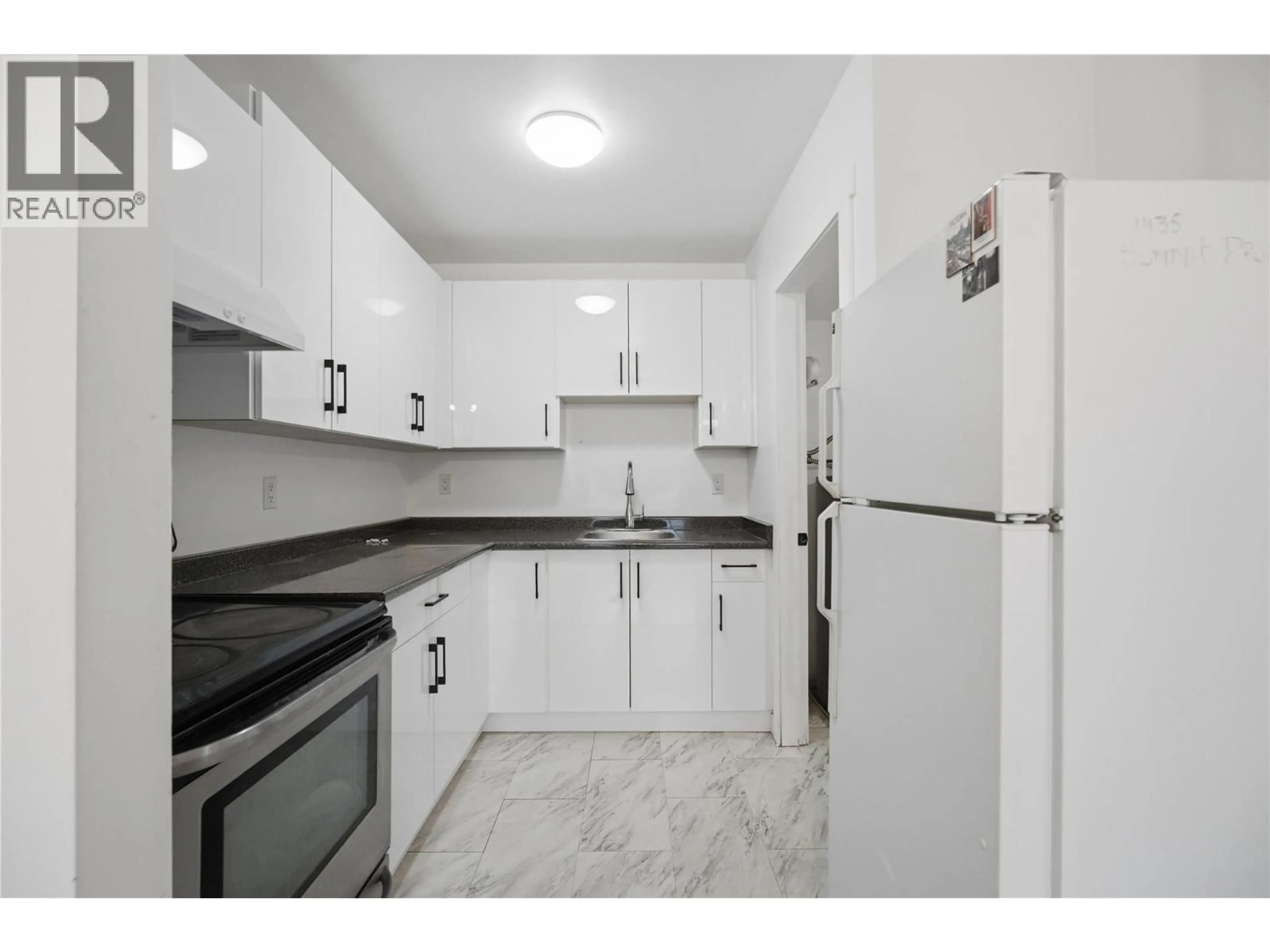 Standard kitchen, unknown for 53 - 1435 SUMMIT DRIVE, Kamloops British Columbia V2E1S4