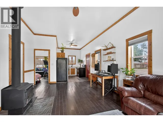 754 WOOD ROAD, Kelowna 4