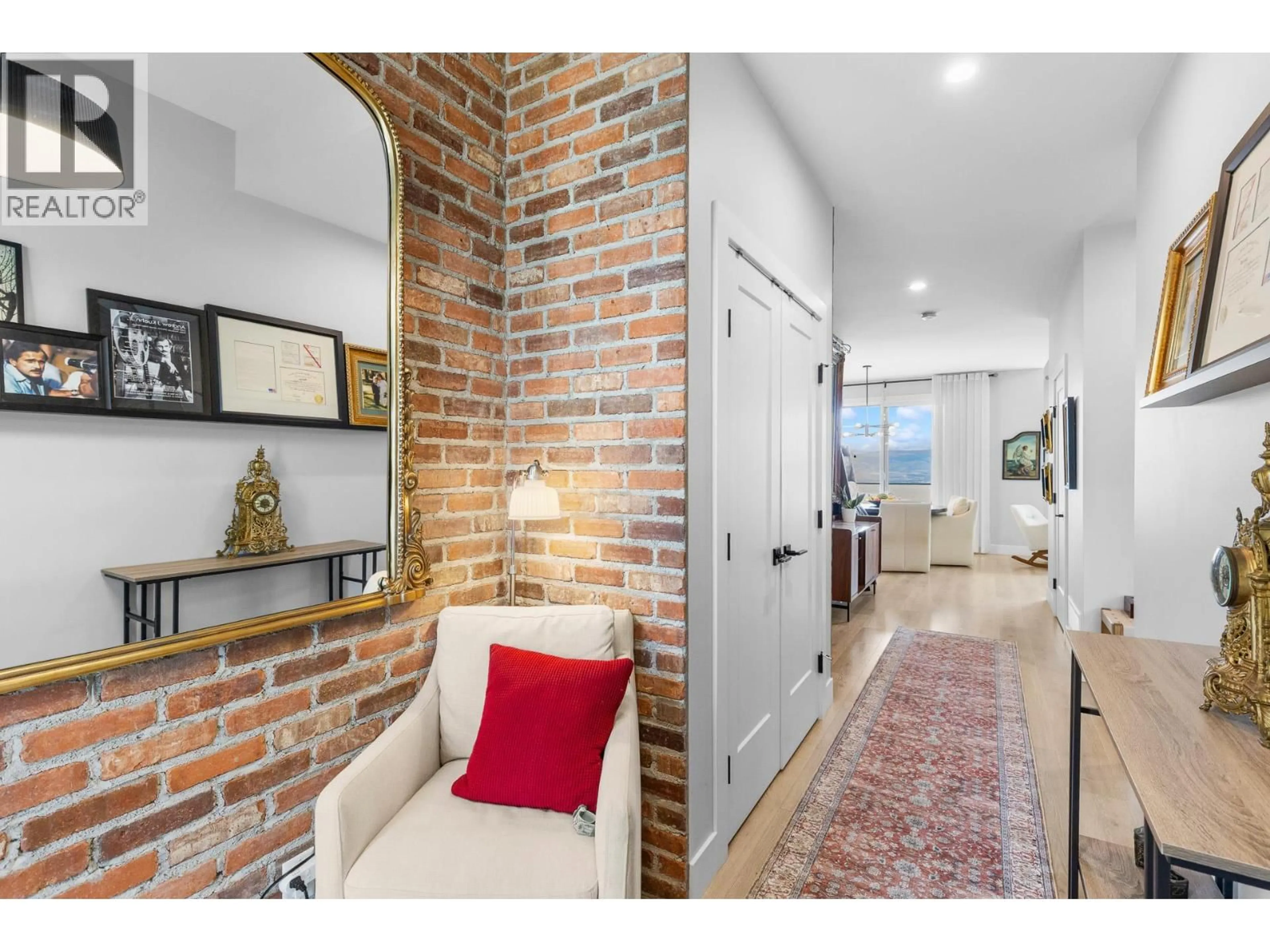 Indoor entryway for 2 - 796 KUIPERS CRESCENT, Kelowna British Columbia V1W0C2