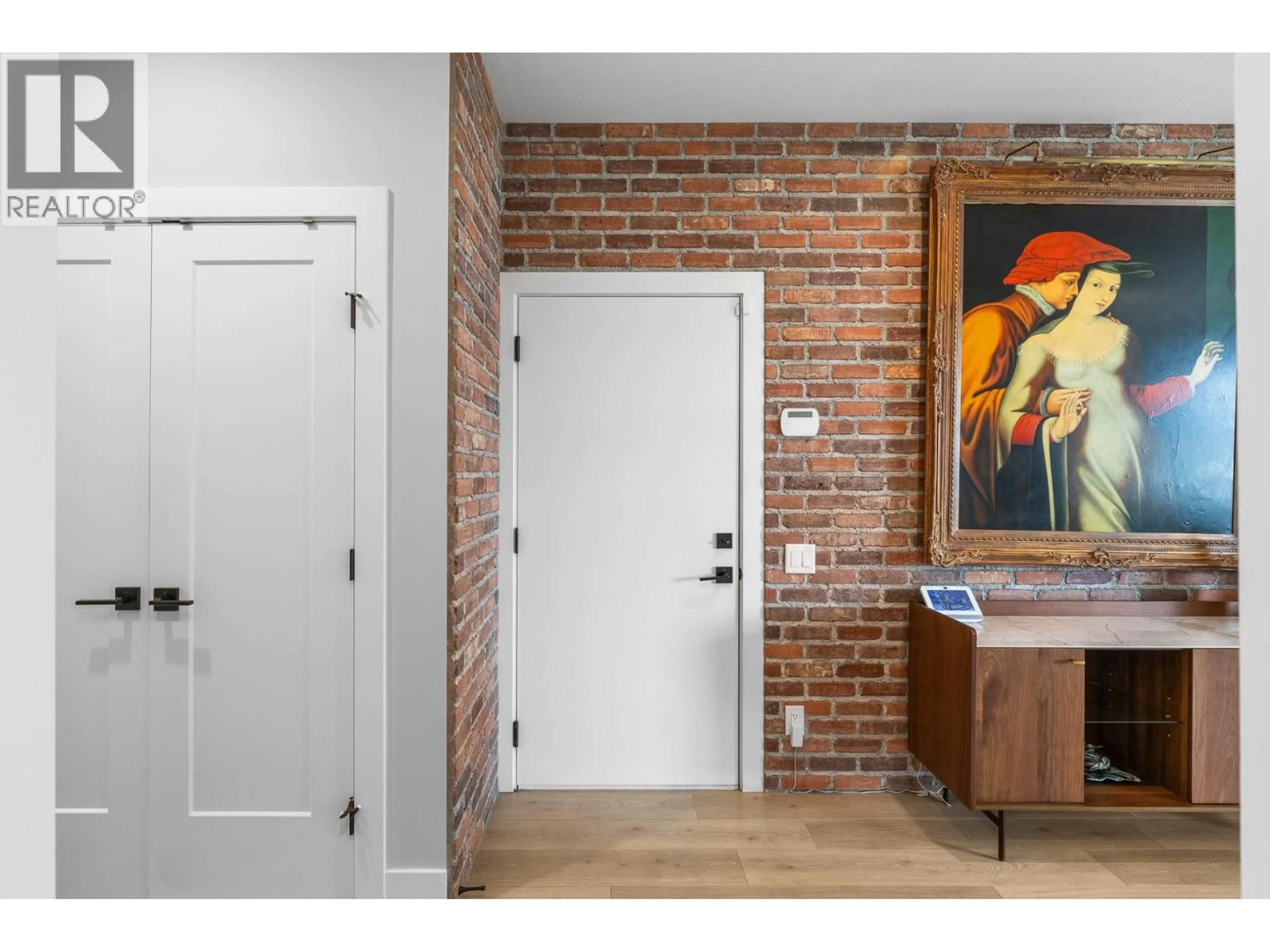 Indoor entryway for 2 - 796 KUIPERS CRESCENT, Kelowna British Columbia V1W0C2