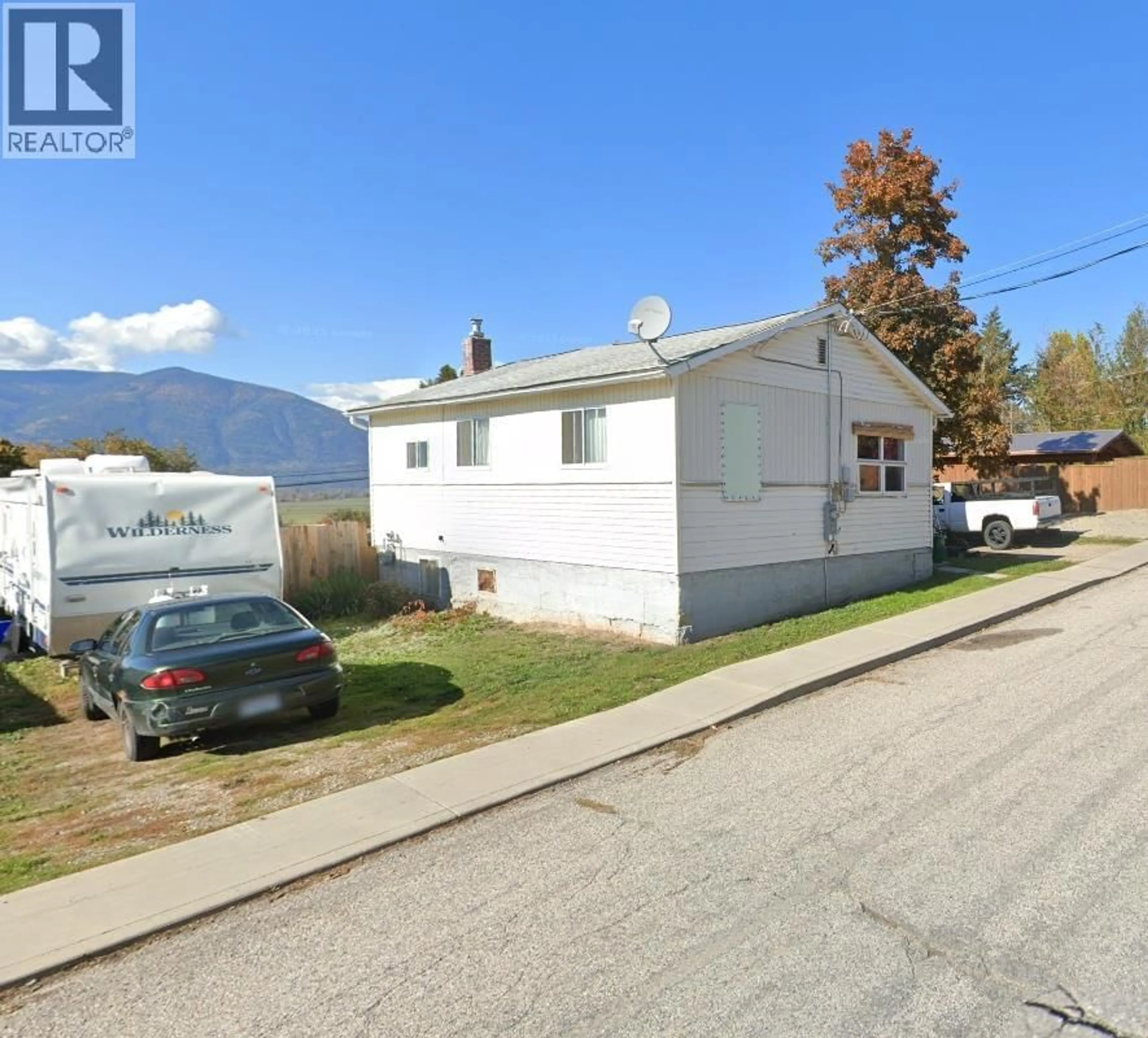 Unknown for 229 9TH S AVENUE, Creston British Columbia V0B1G3