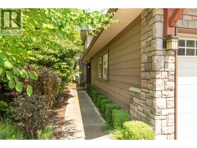 110 - 511 YATES ROAD, Kelowna 2