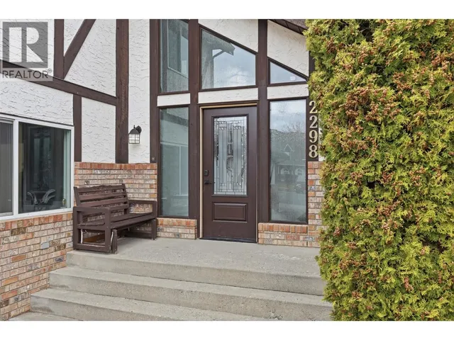 2298 BALFOUR COURT, Kamloops 2