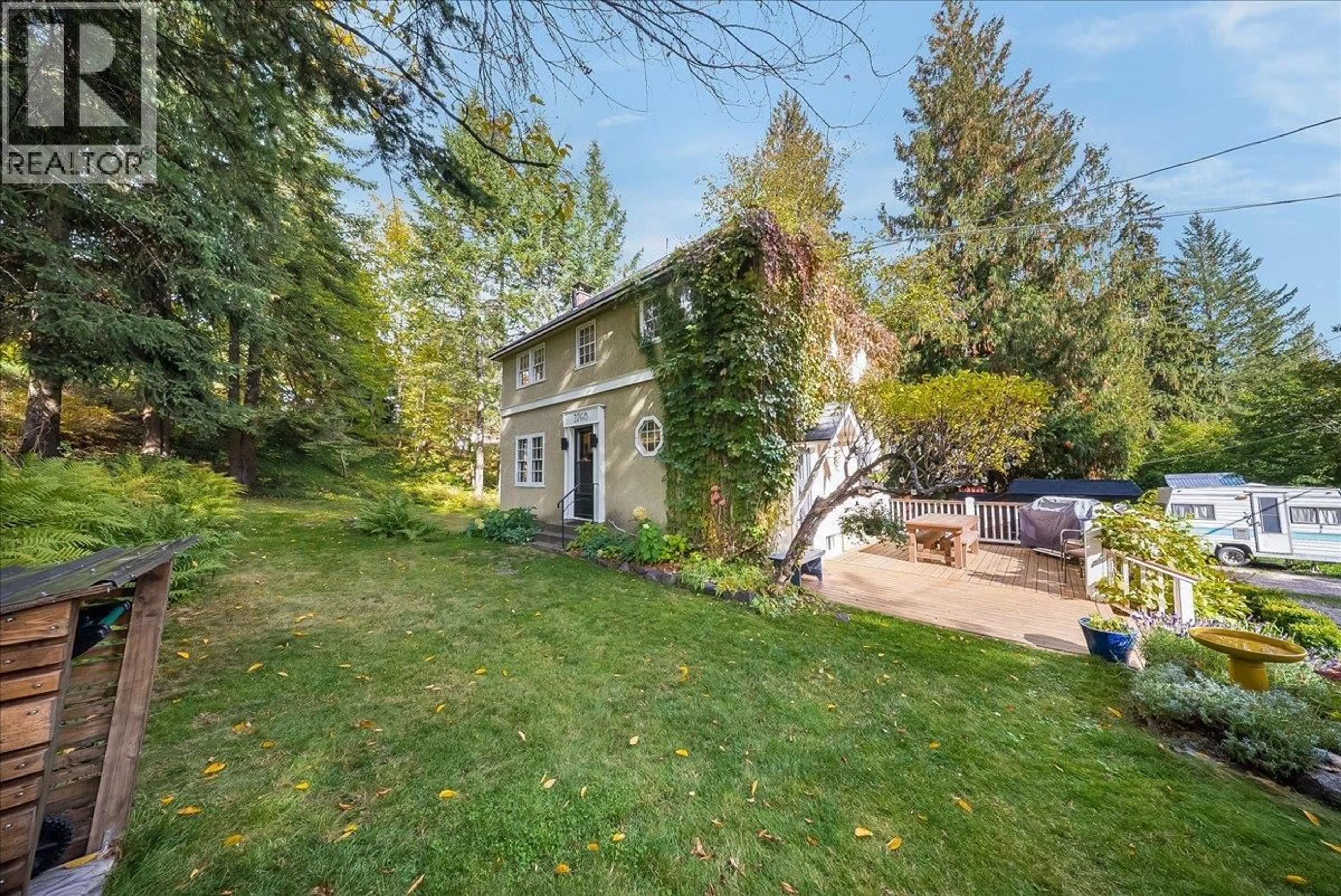 Patio, unknown for 1760 PARK STREET, Rossland British Columbia V0G1Y0