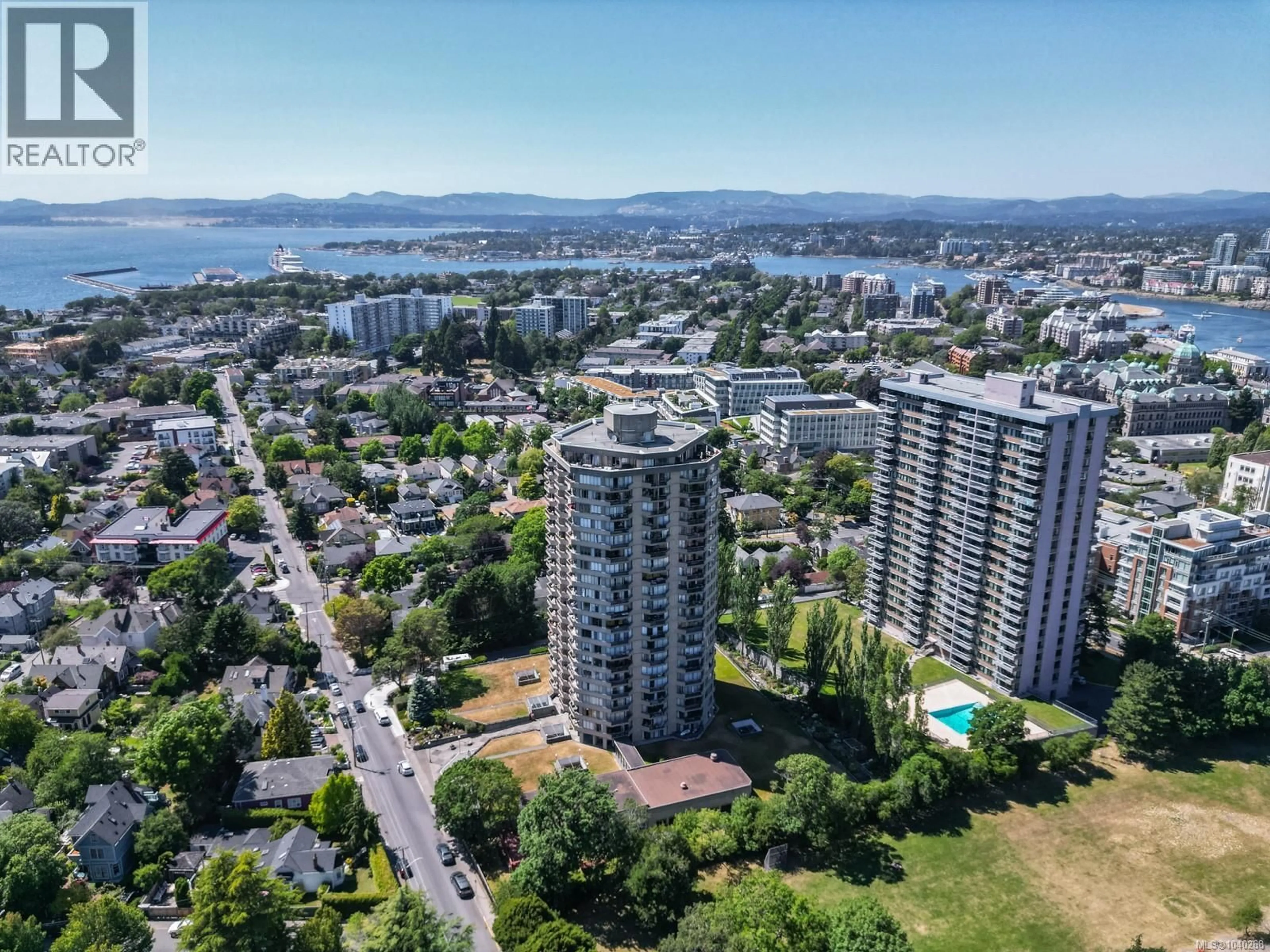 A pic from outside/outdoor area/front of a property/back of a property/a pic from drone, city buildings view from balcony for 910 - 620 TORONTO STREET, Victoria British Columbia V8V1P7