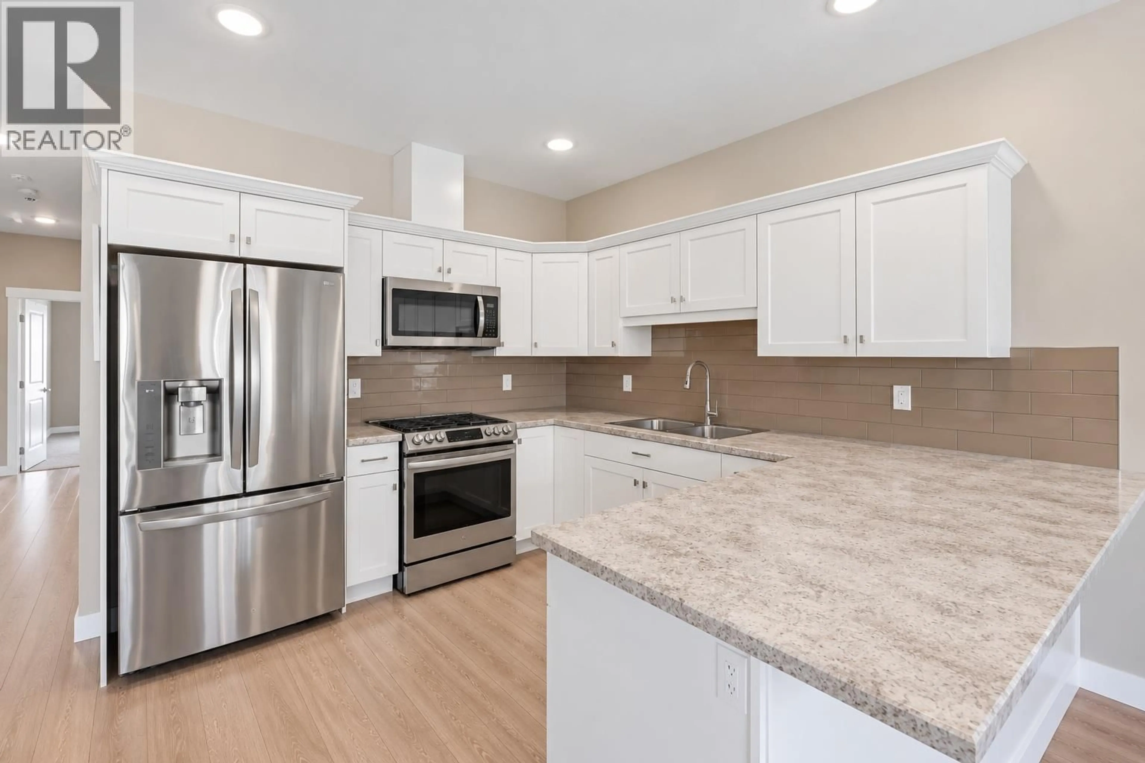 Open concept kitchen, ceramic/tile floor for 2352 BOSSERT AVENUE, Kamloops British Columbia V2B4V6