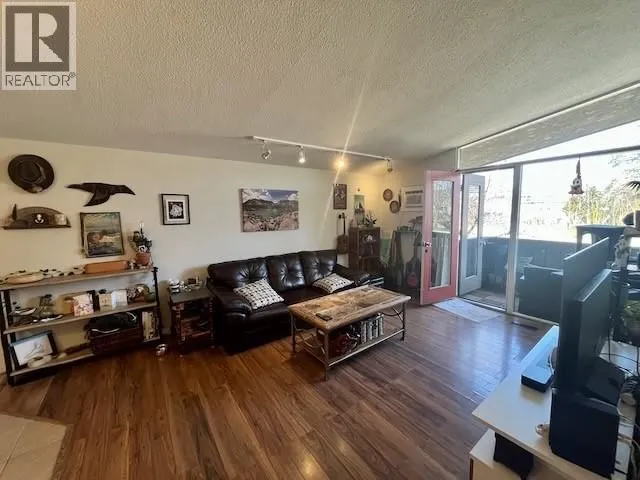 11 - 353 BOYCE CRESCENT, Kelowna 3
