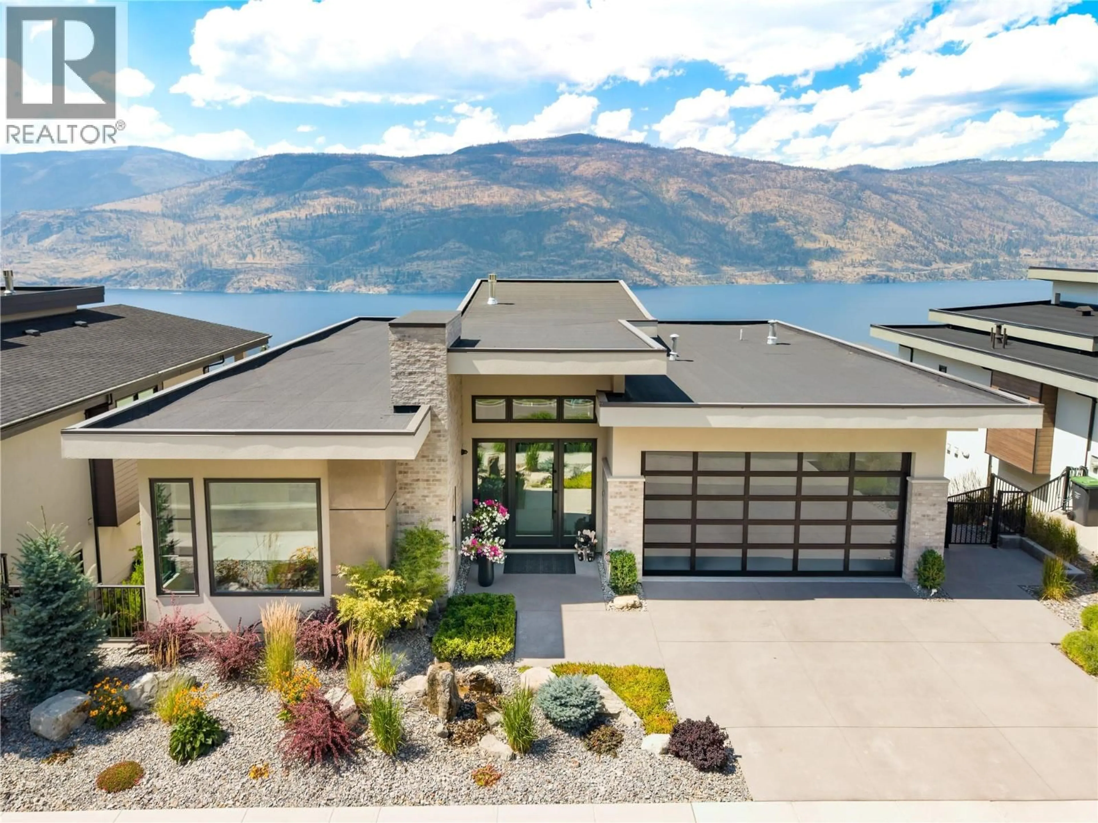Home with vinyl exterior material, mountain view for 538 CLIFTON COURT, Kelowna British Columbia V1V0B7