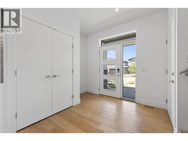 1265 PONDS AVENUE, Kelowna 3