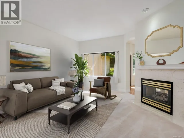 85 - 530 MARSETT PLACE, Saanich 2