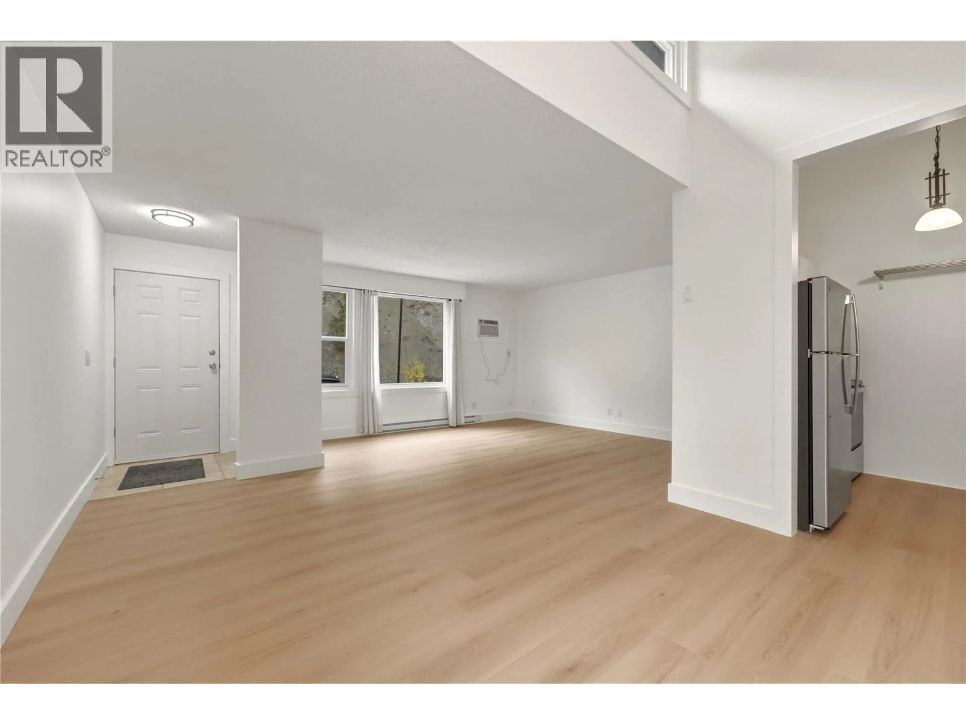 A pic of a room for 40 - 3800 40 AVENUE, Vernon British Columbia V1T6S3