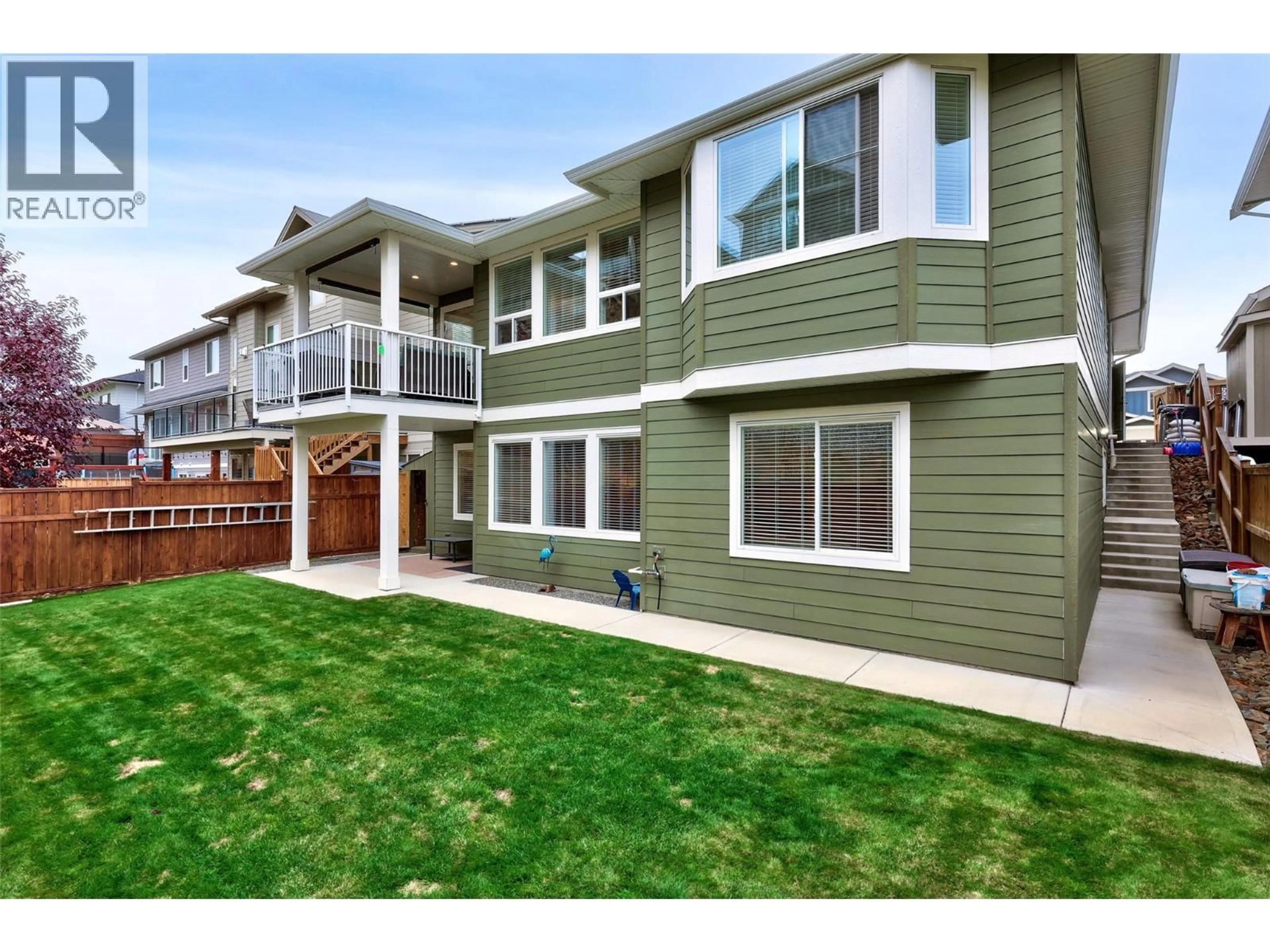 Home with vinyl exterior material, unknown for 1538 EMERALD DRIVE, Kamloops British Columbia V2E0C1