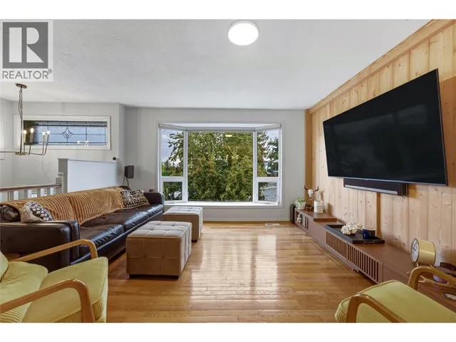 1206 39B AVENUE, Vernon 5