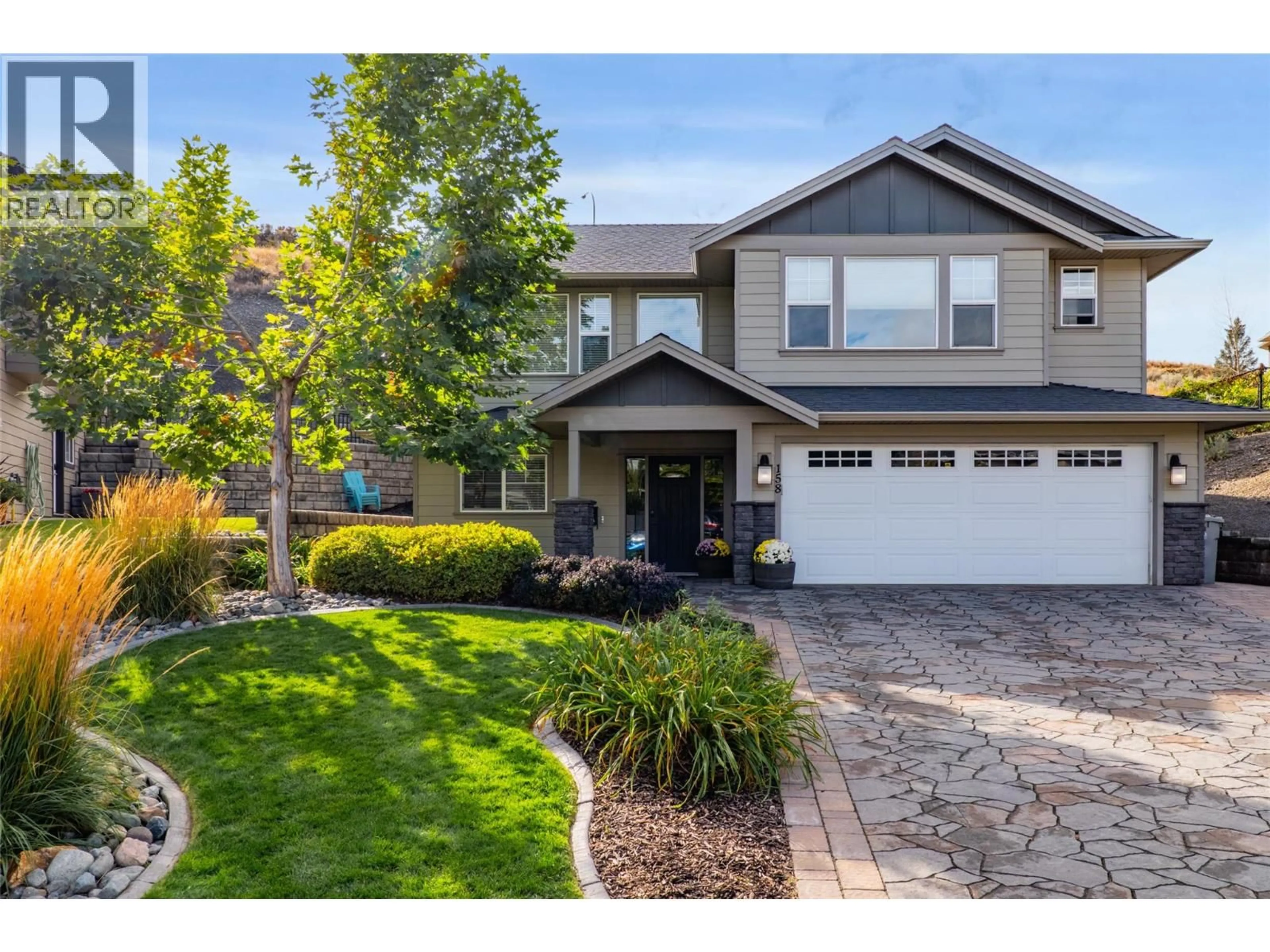 Home with vinyl exterior material, street for 158 FERNIE PLACE, Kamloops British Columbia V2C6S4