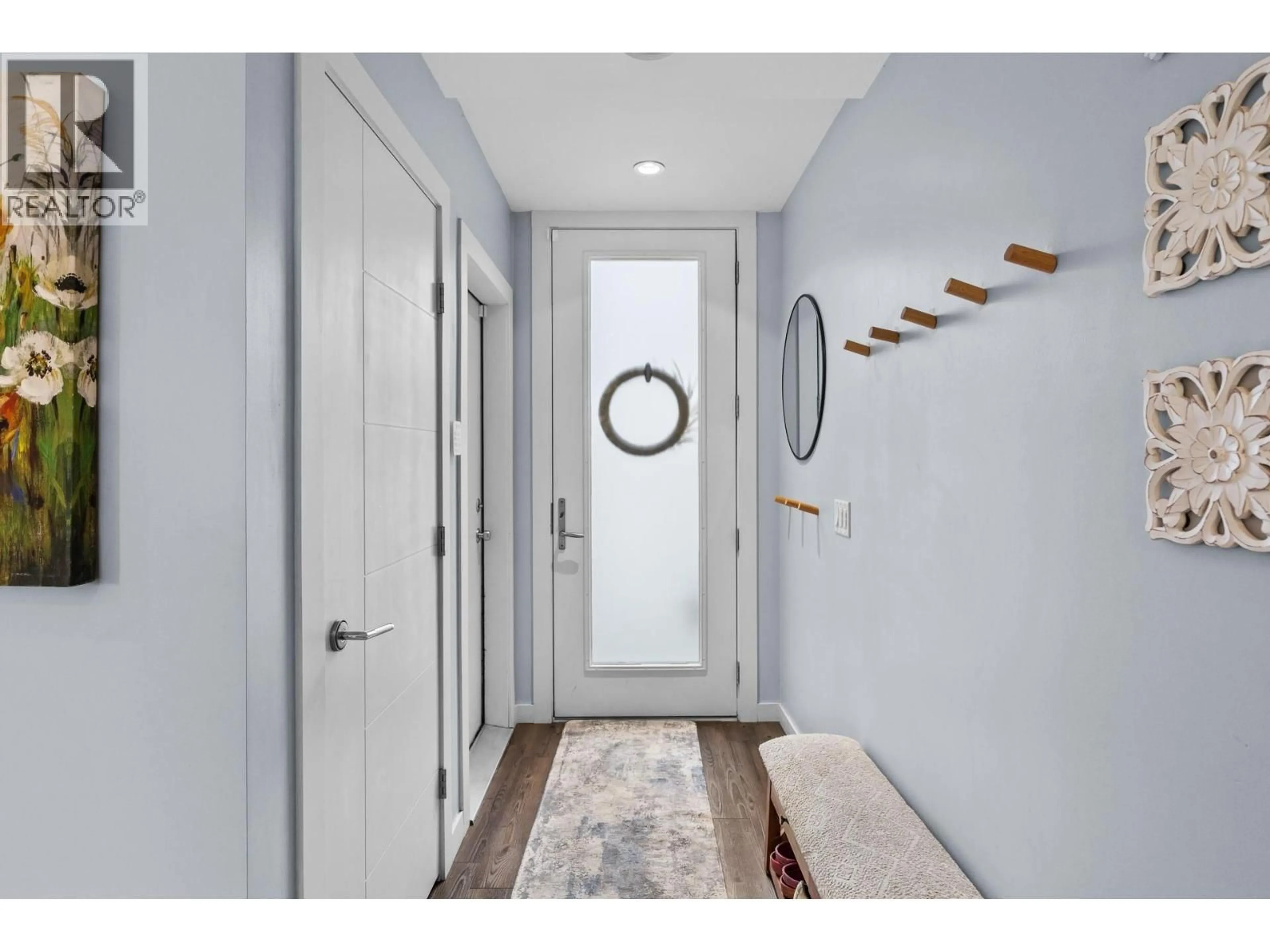 Indoor entryway for 30 - 1818 PEAK POINT COURT, West Kelowna British Columbia V1Z4B4