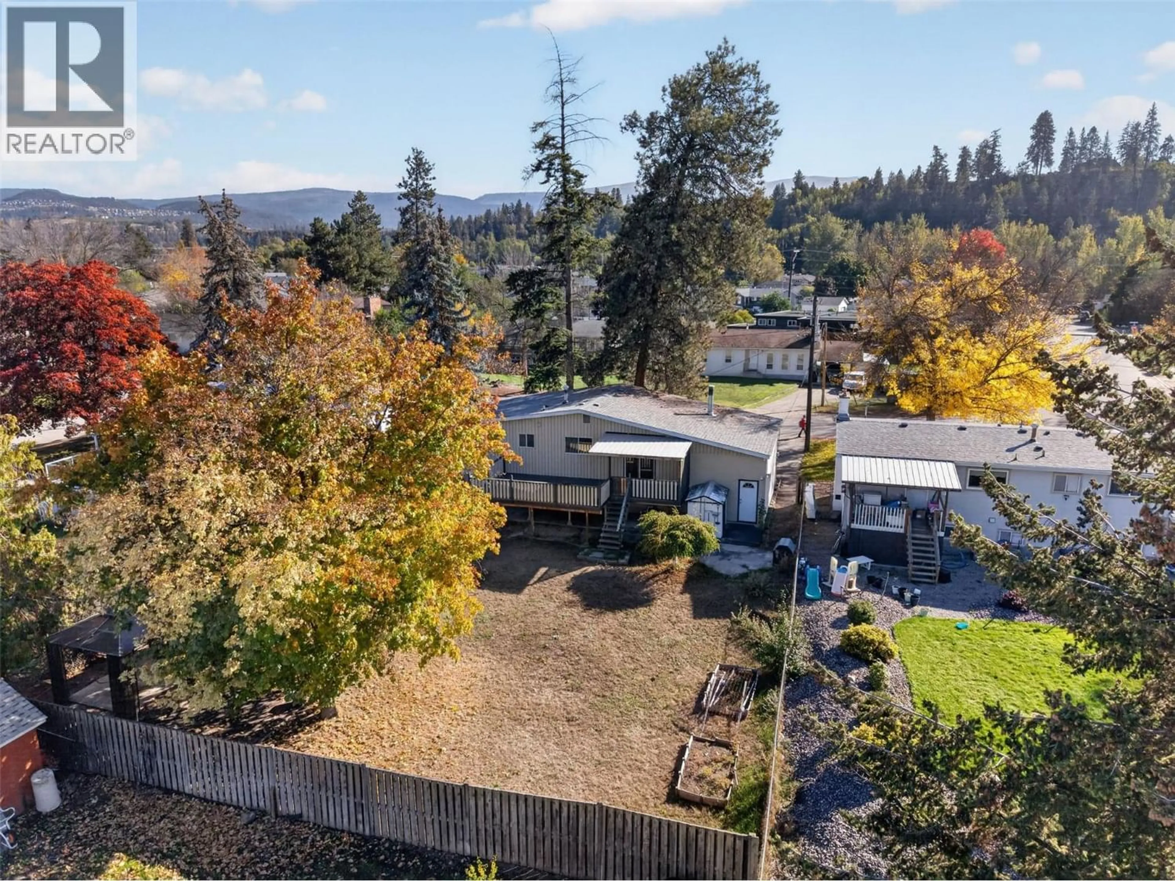 Unknown for 1420 GRAHAM ROAD, Kelowna British Columbia V1X1K2