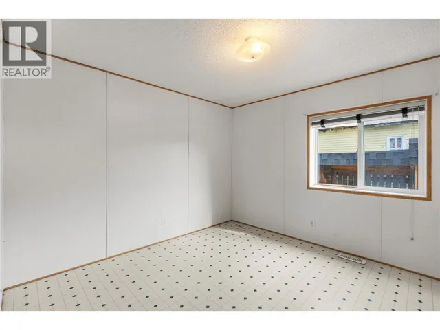 5694 97 HIGHWAY, Falkland 5