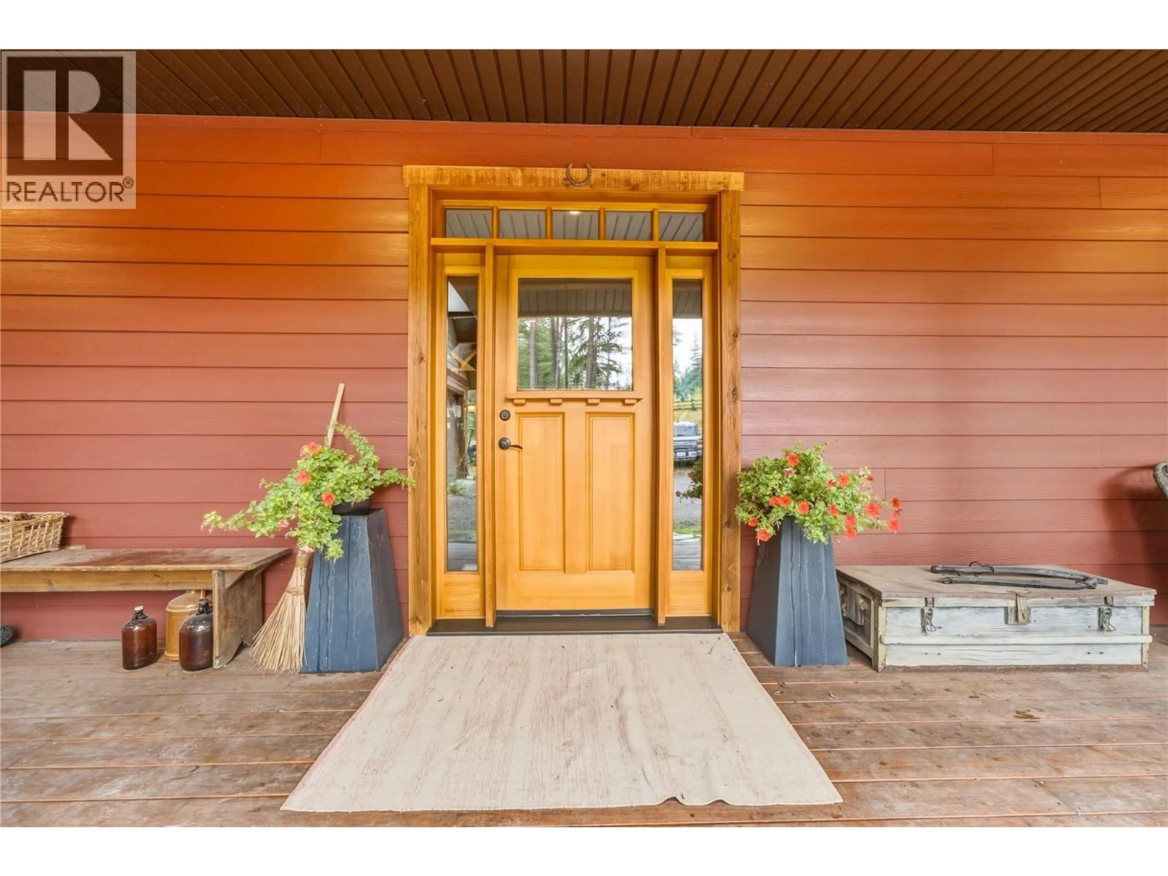 Indoor entryway for 4127 O'NEIL ROAD, Falkland British Columbia V0E1W1